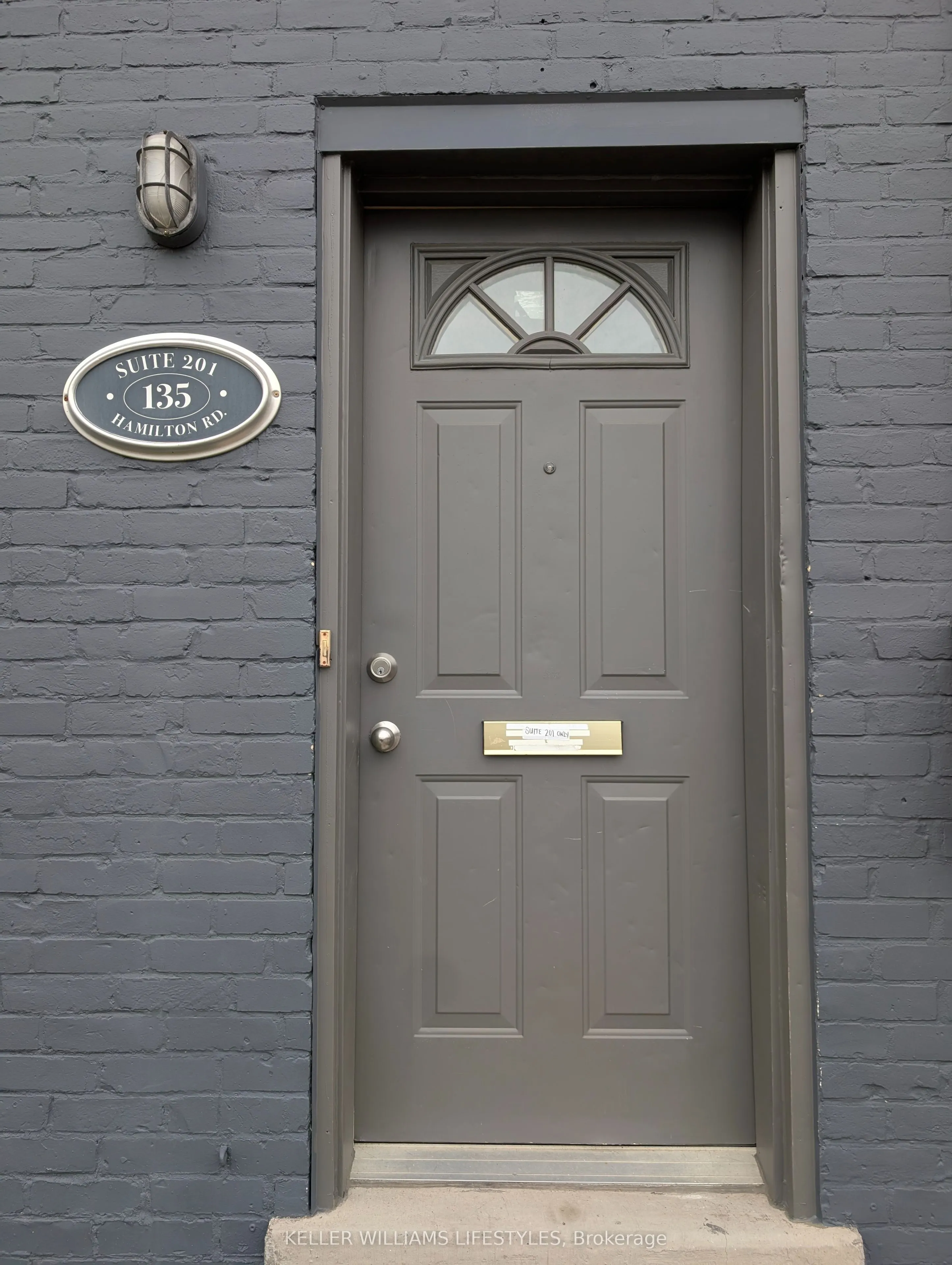 135 Hamilton Road