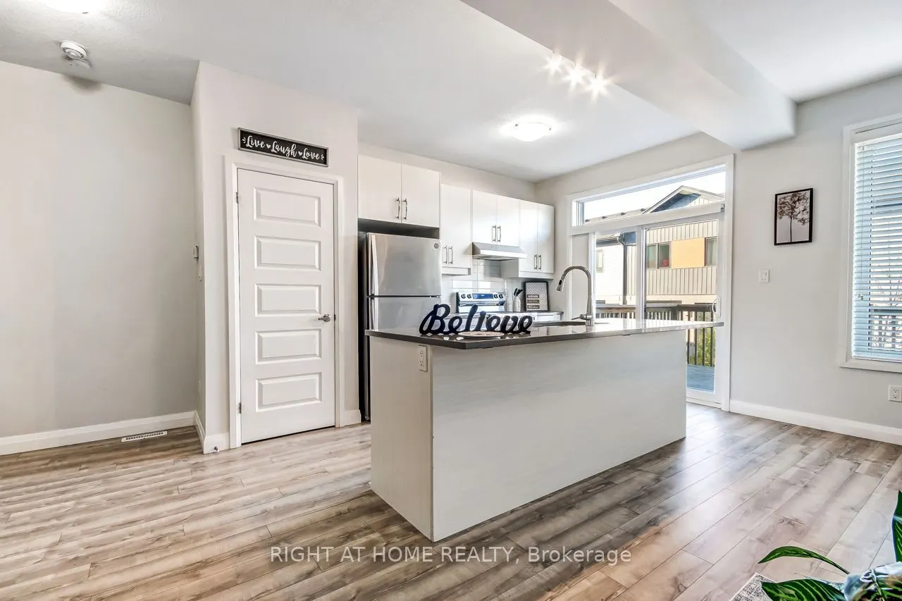 819 Kleinburg Drive #4