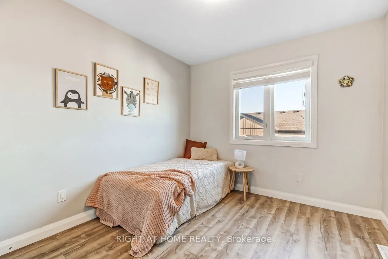 819 Kleinburg Drive #4