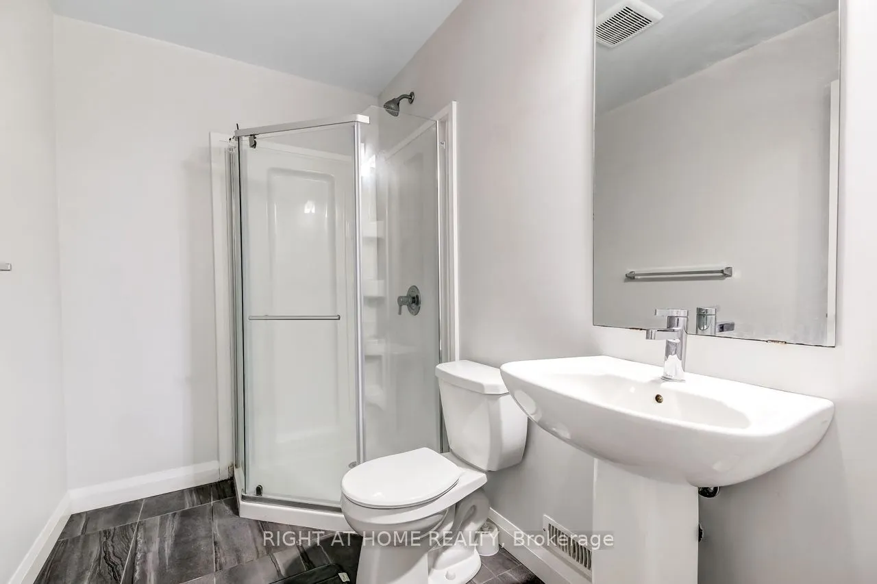 819 Kleinburg Drive #4