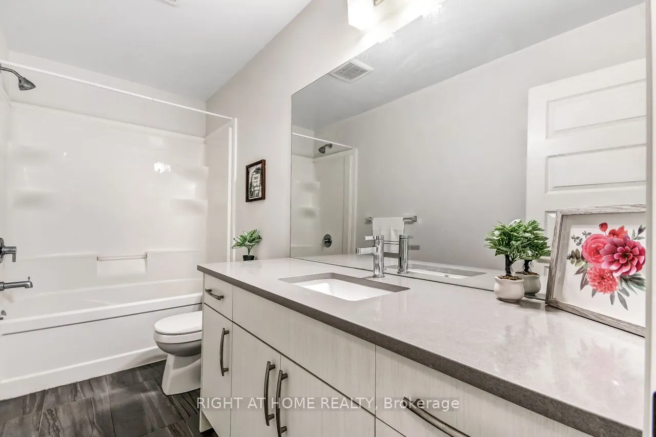 819 Kleinburg Drive #4