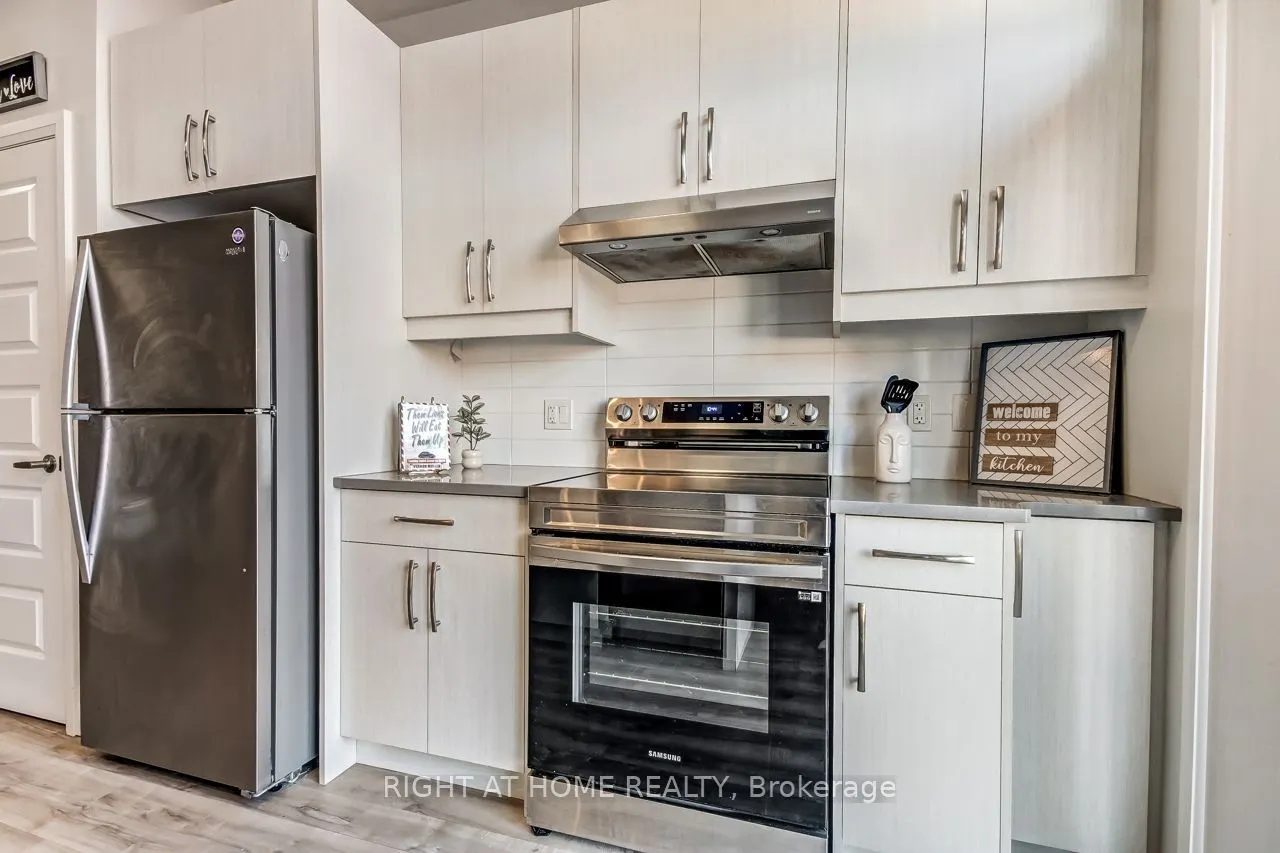 819 Kleinburg Drive #4