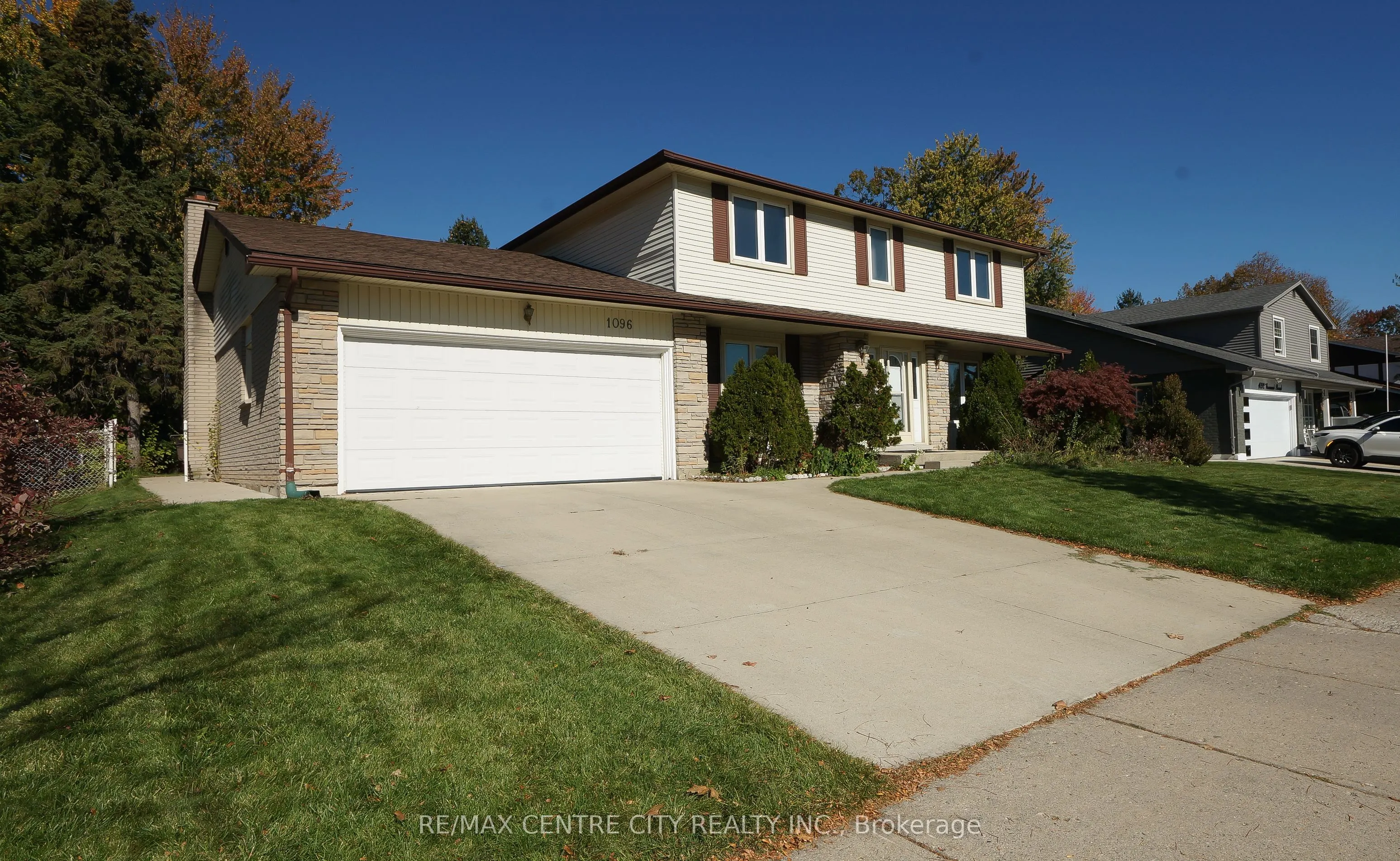 1096 Viscount Road