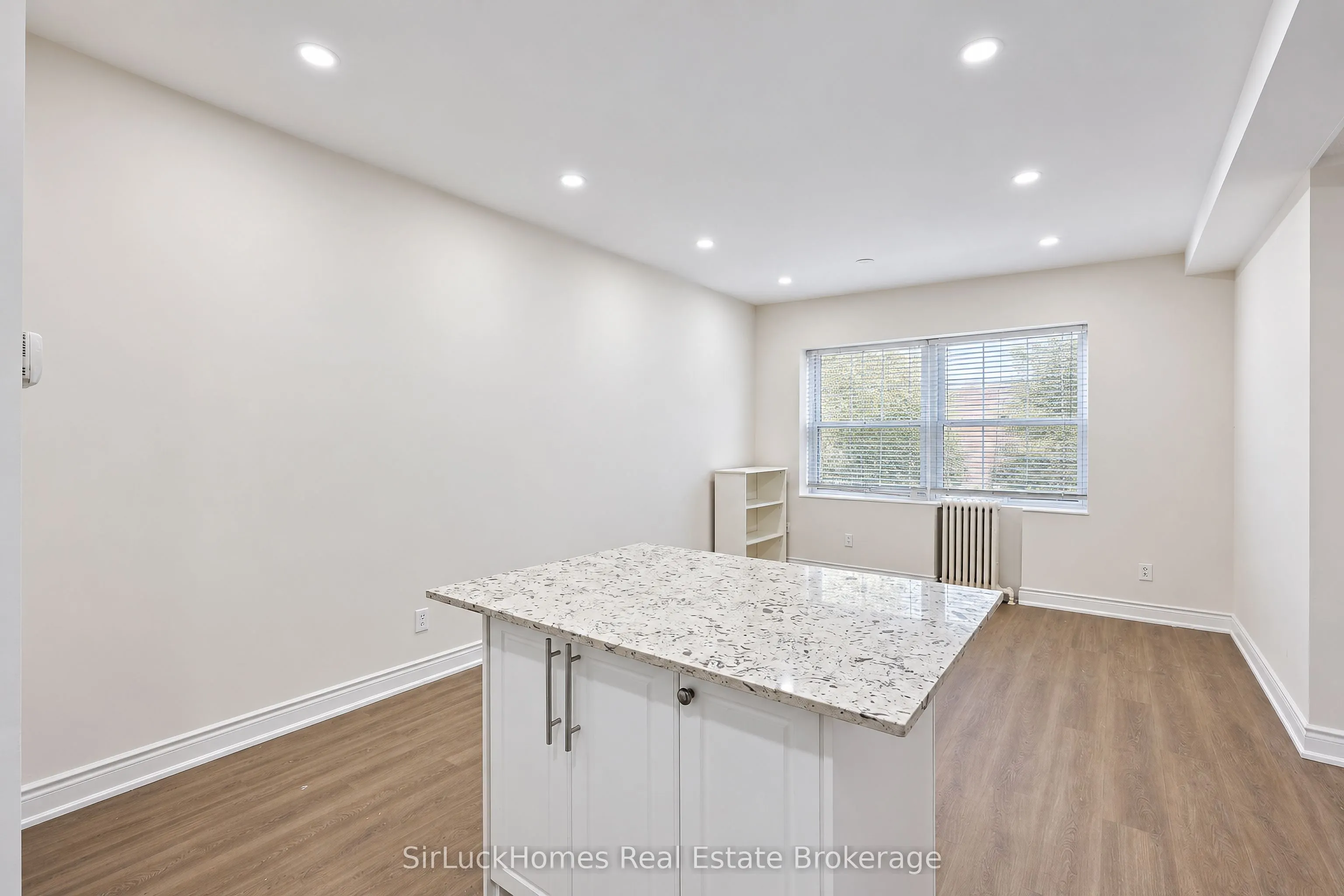 1241 Main Street E #1