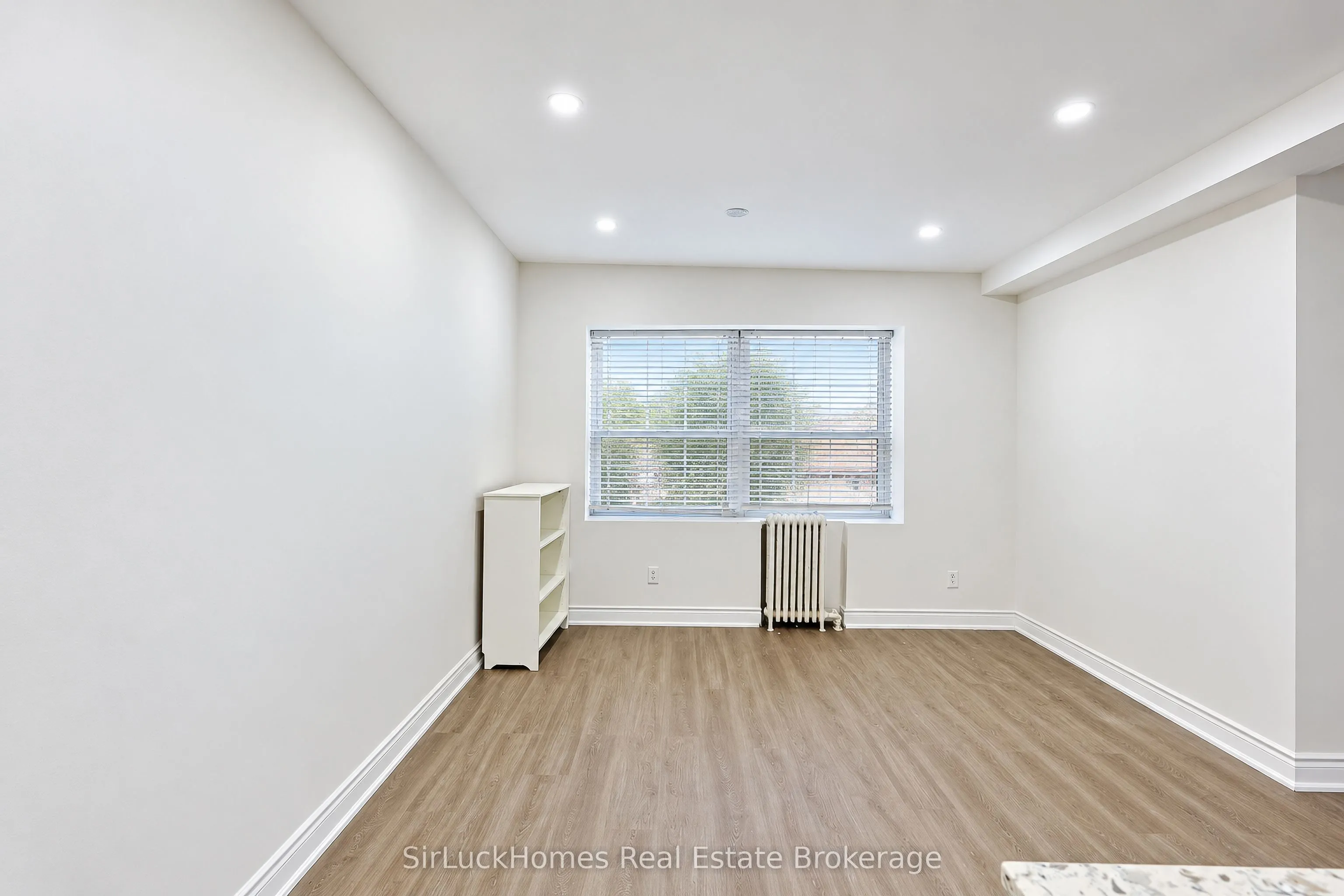 1241 Main Street E #1