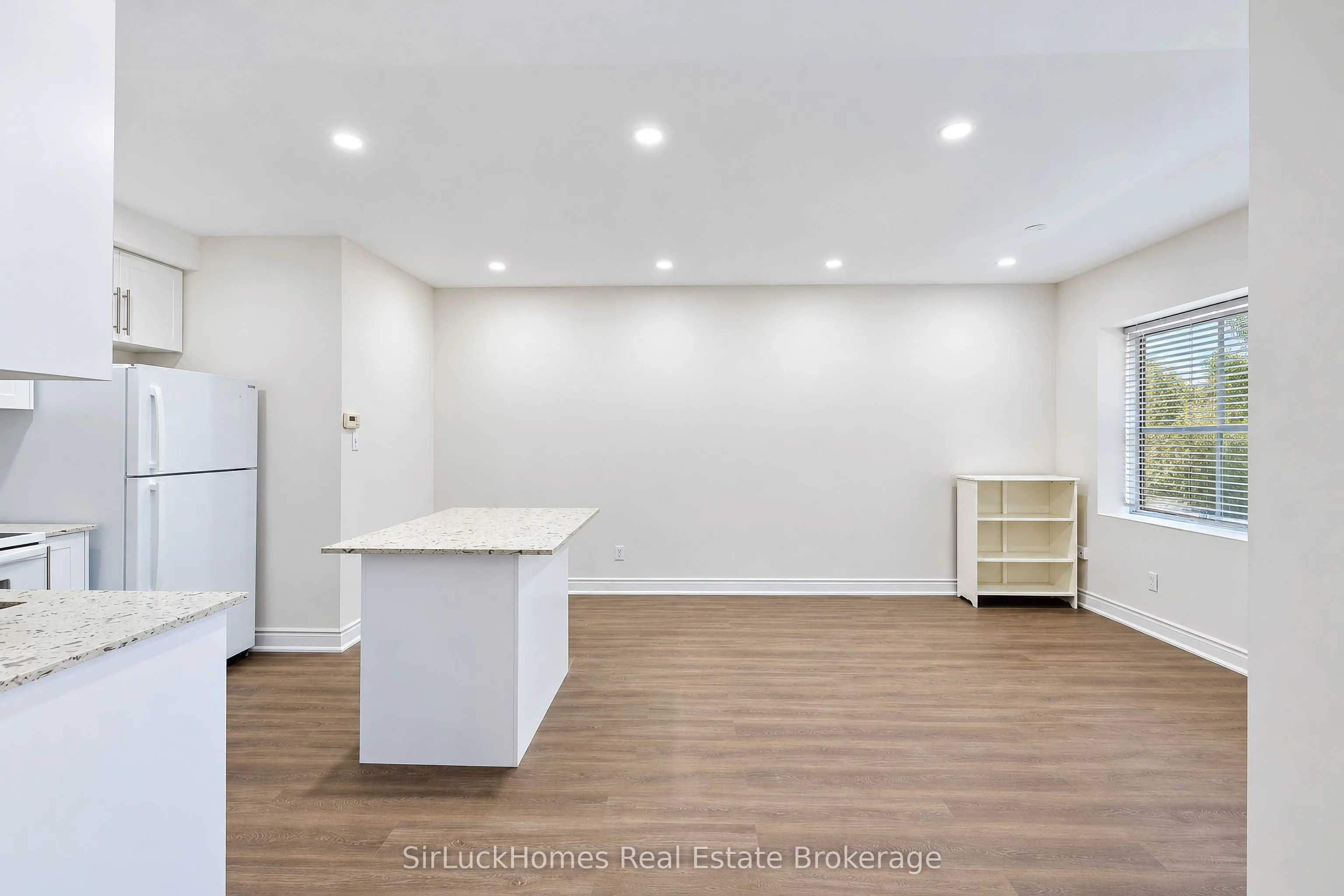 1241 Main Street E #1