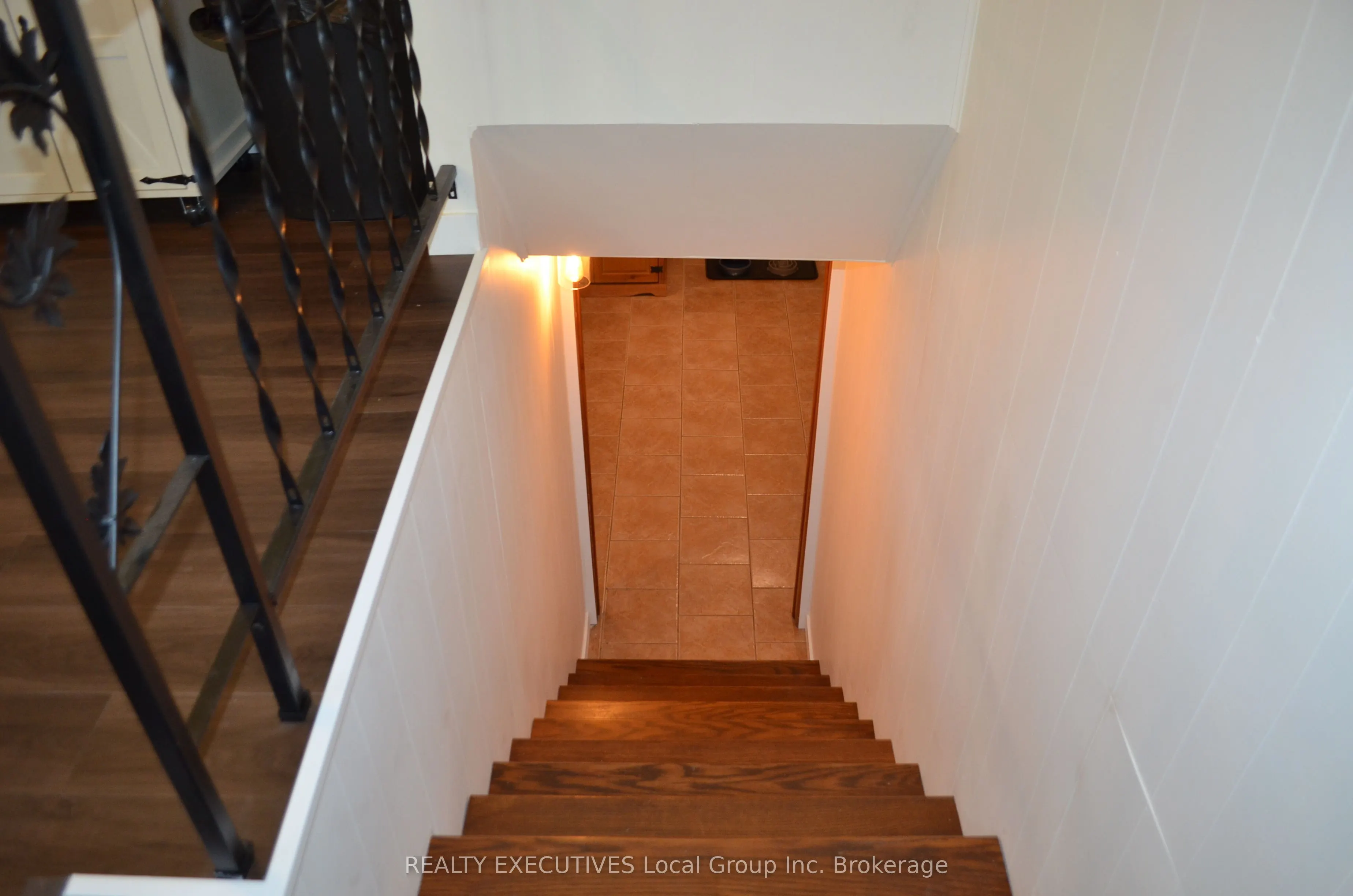 202 Young Street E