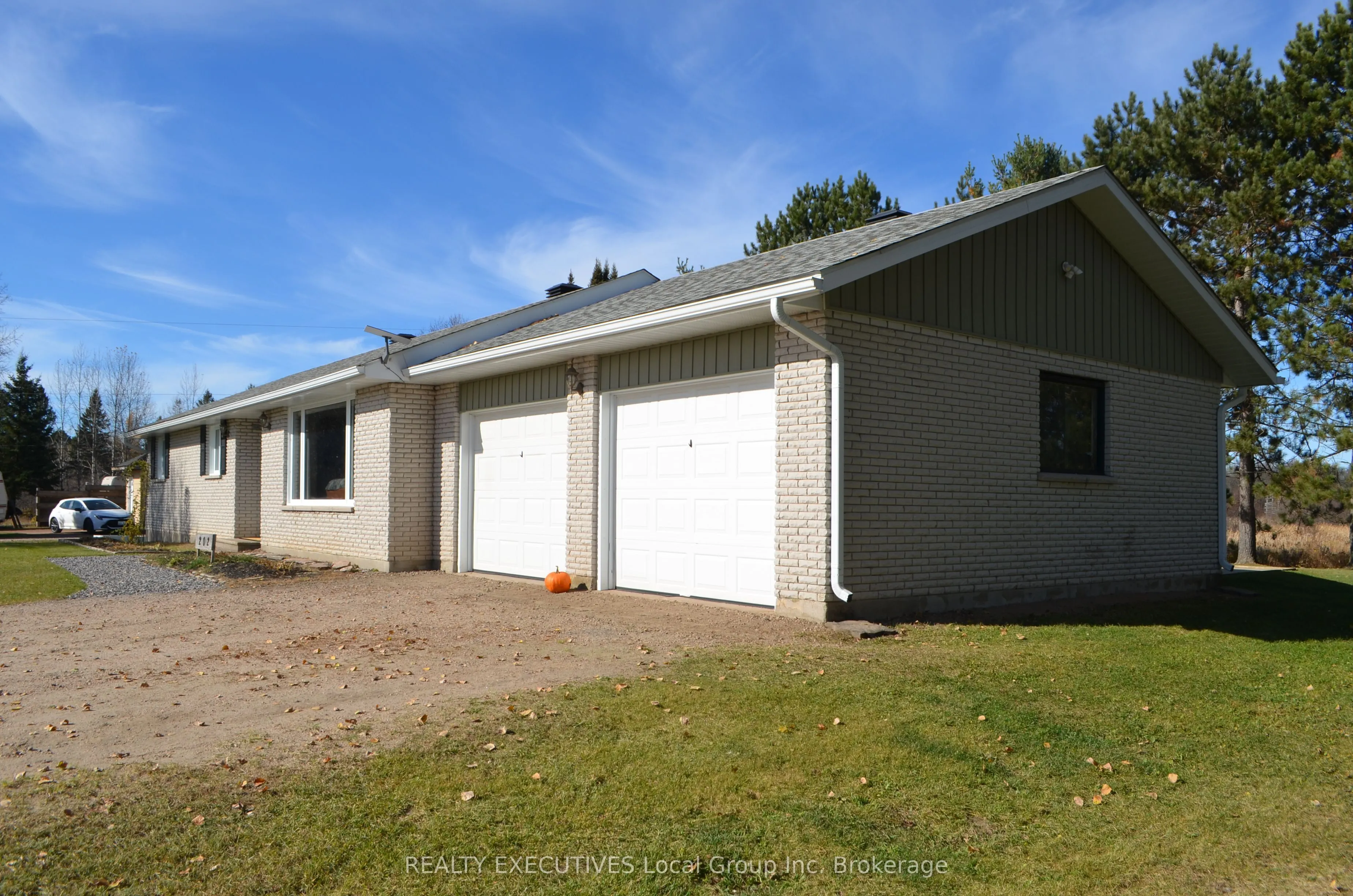 202 Young Street E
