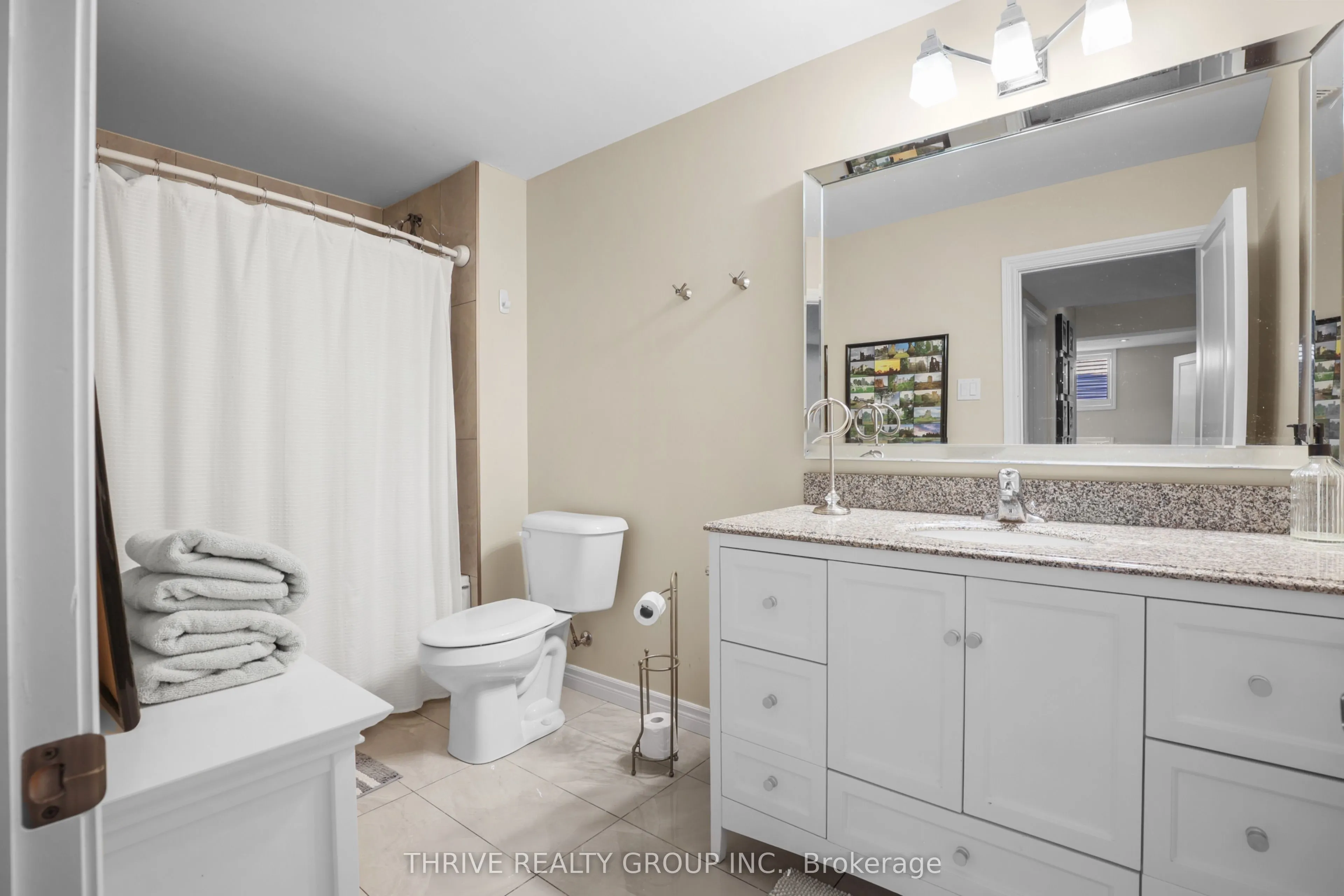 696 Commissioners Road #5