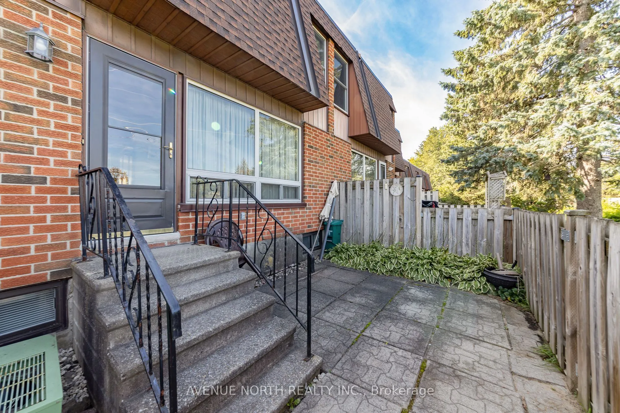 2270 Cotters Crescent #239