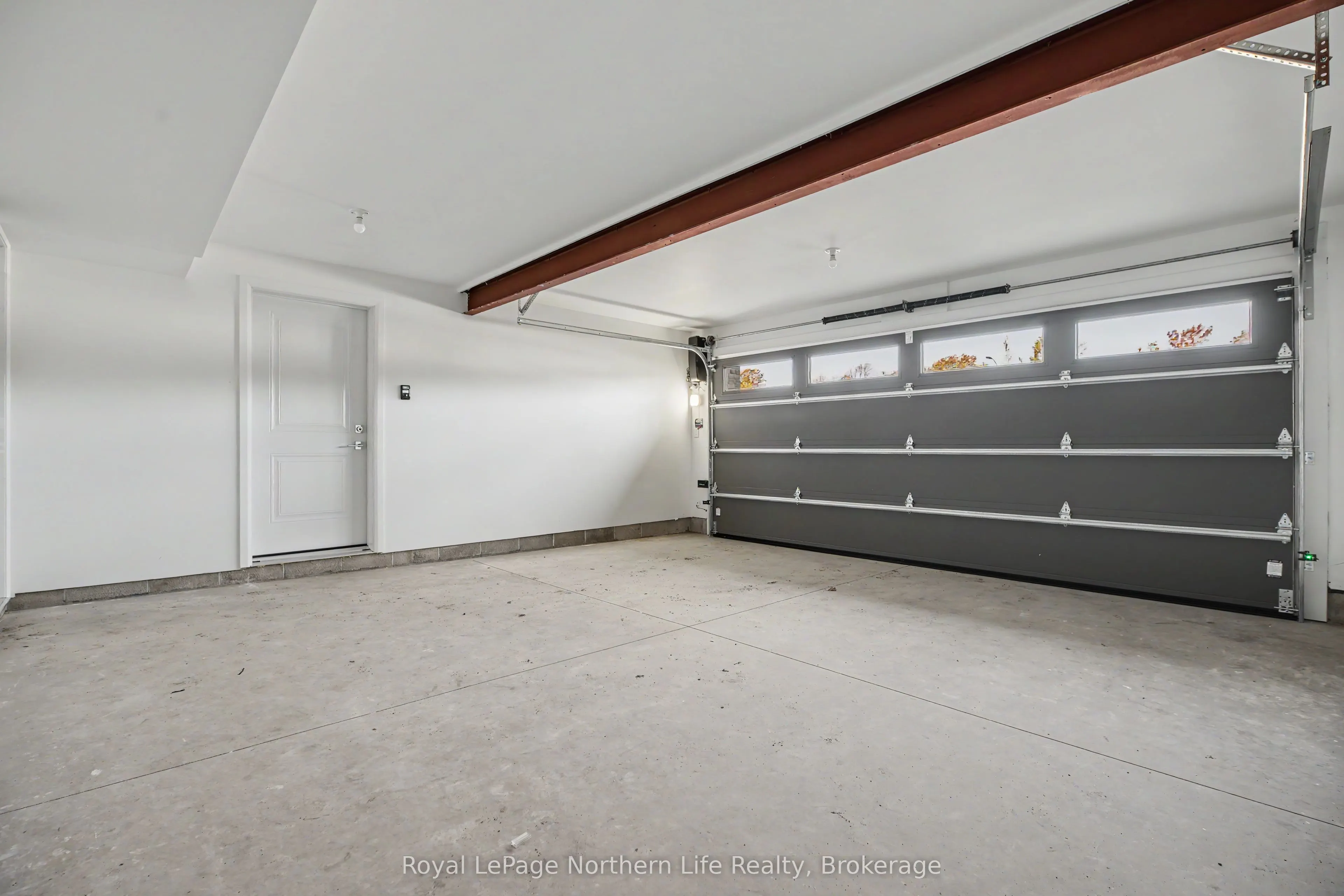 73 CARMICHAEL Drive
