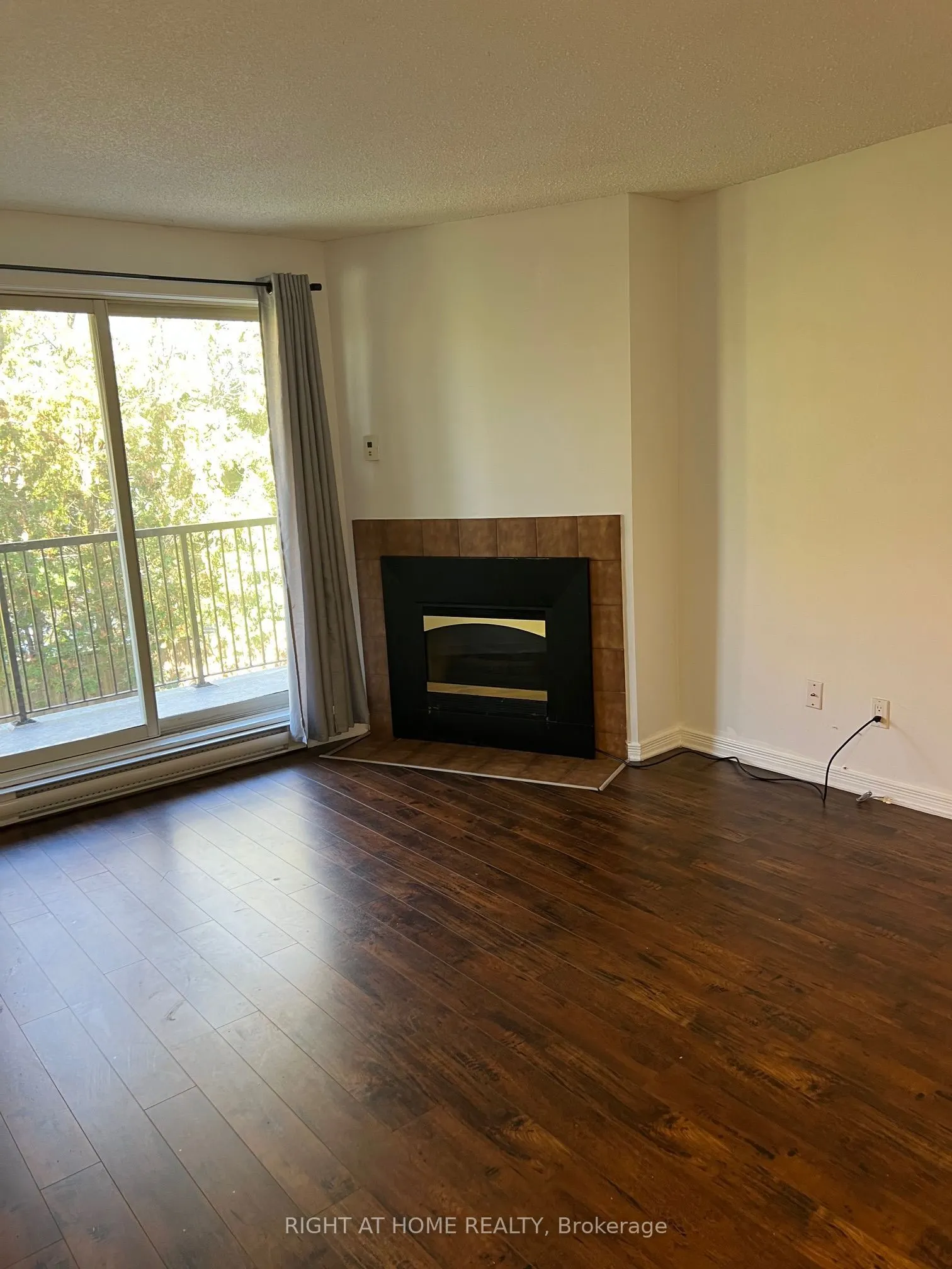 1096 Jalna Boulevard #38