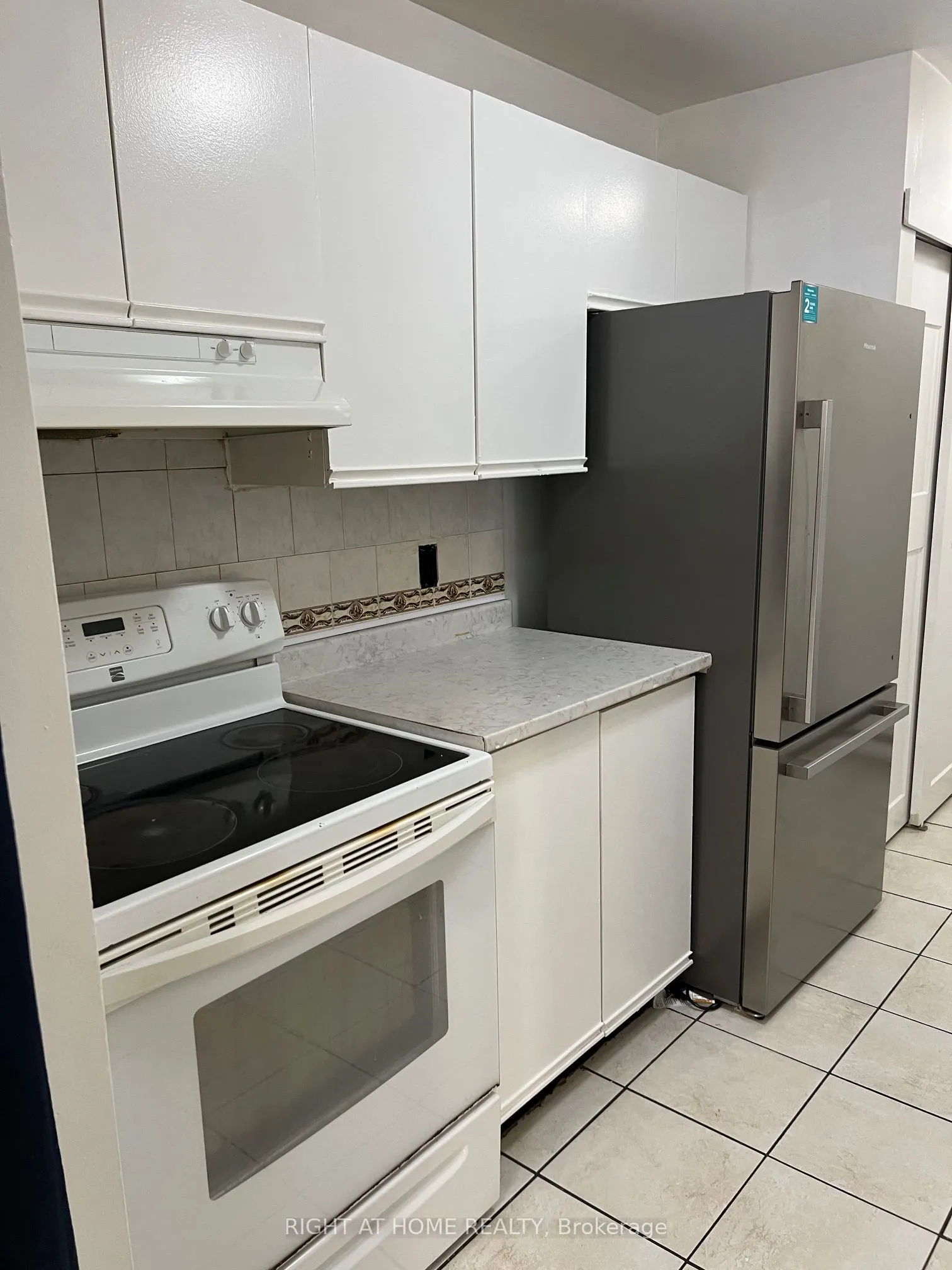 1096 Jalna Boulevard #38