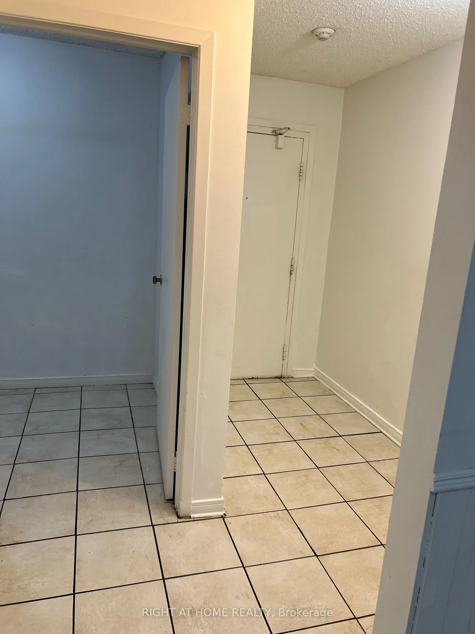 1096 Jalna Boulevard #38