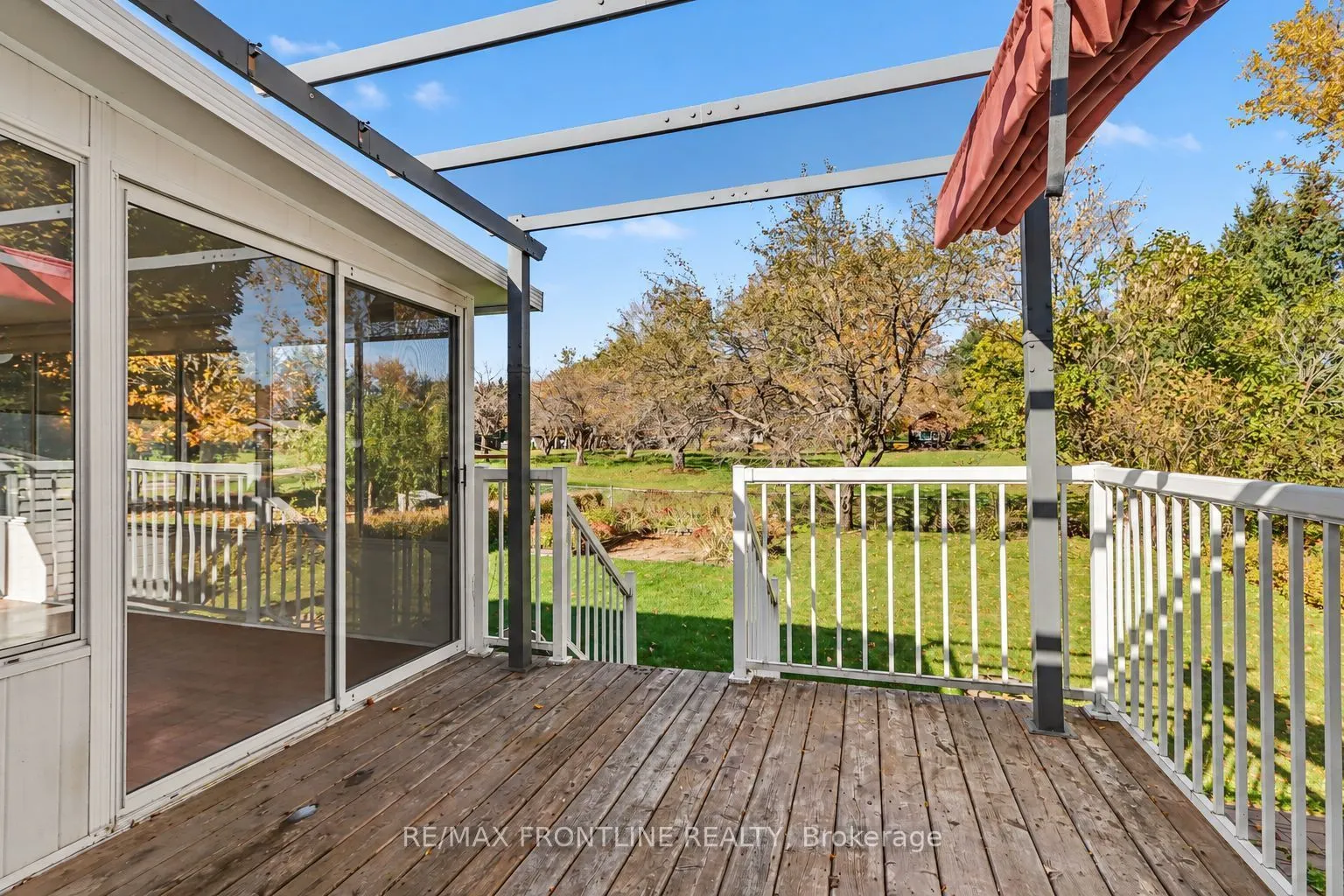 11 Treelawn Boulevard
