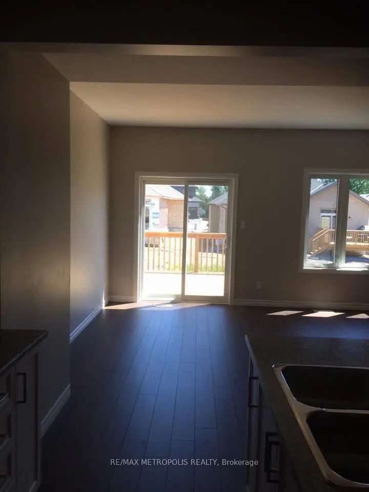 38 Ledgerock Court