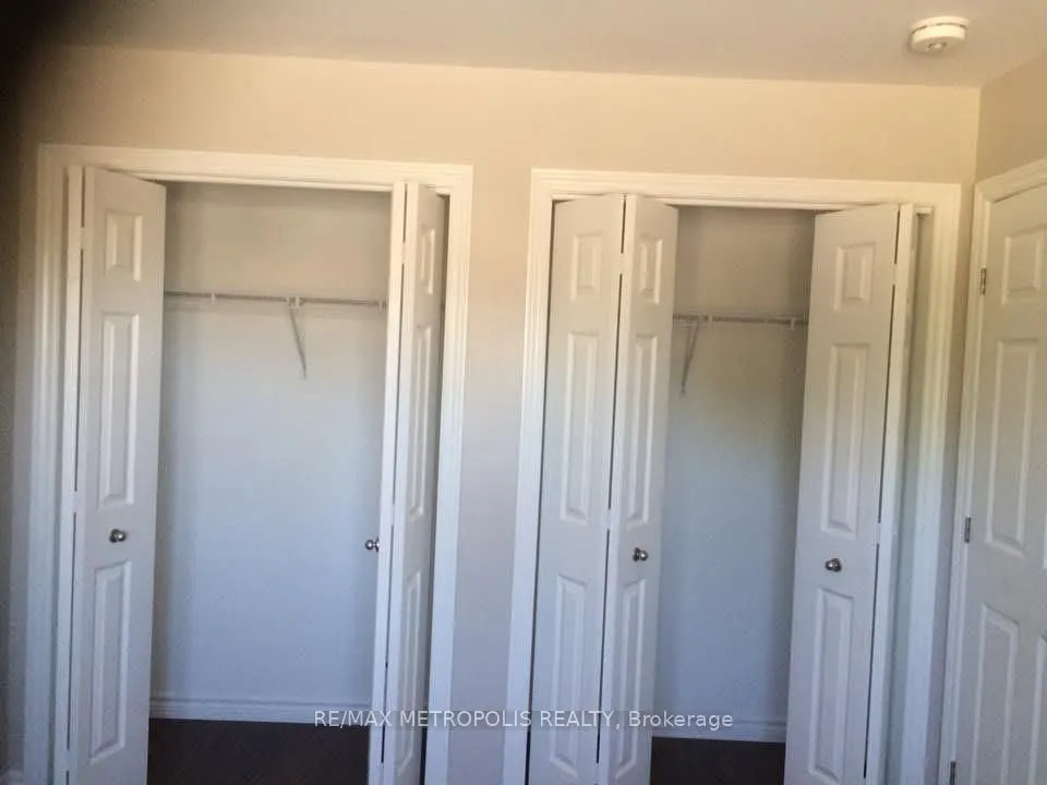 38 Ledgerock Court