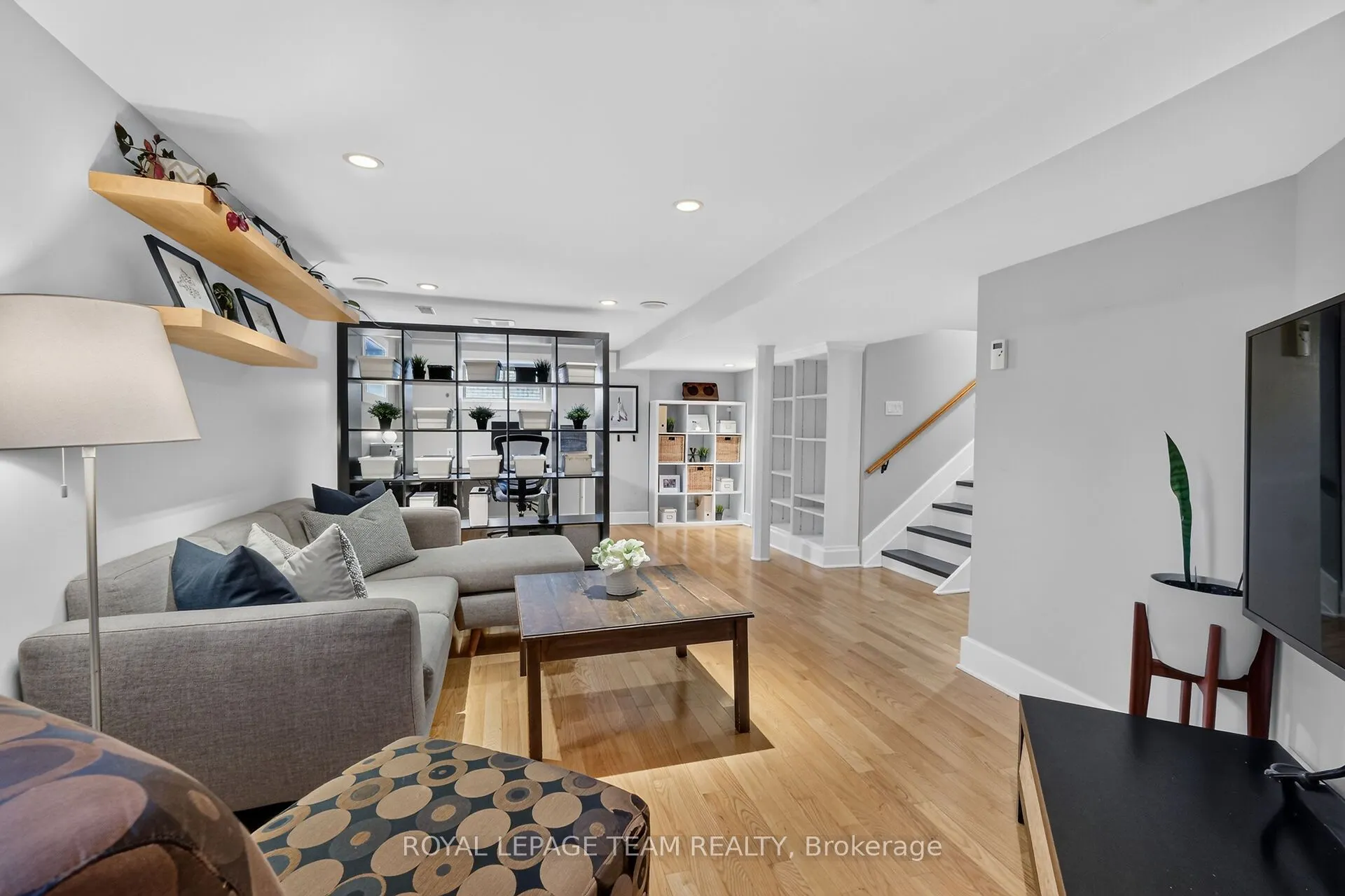 239 Harcourt Avenue