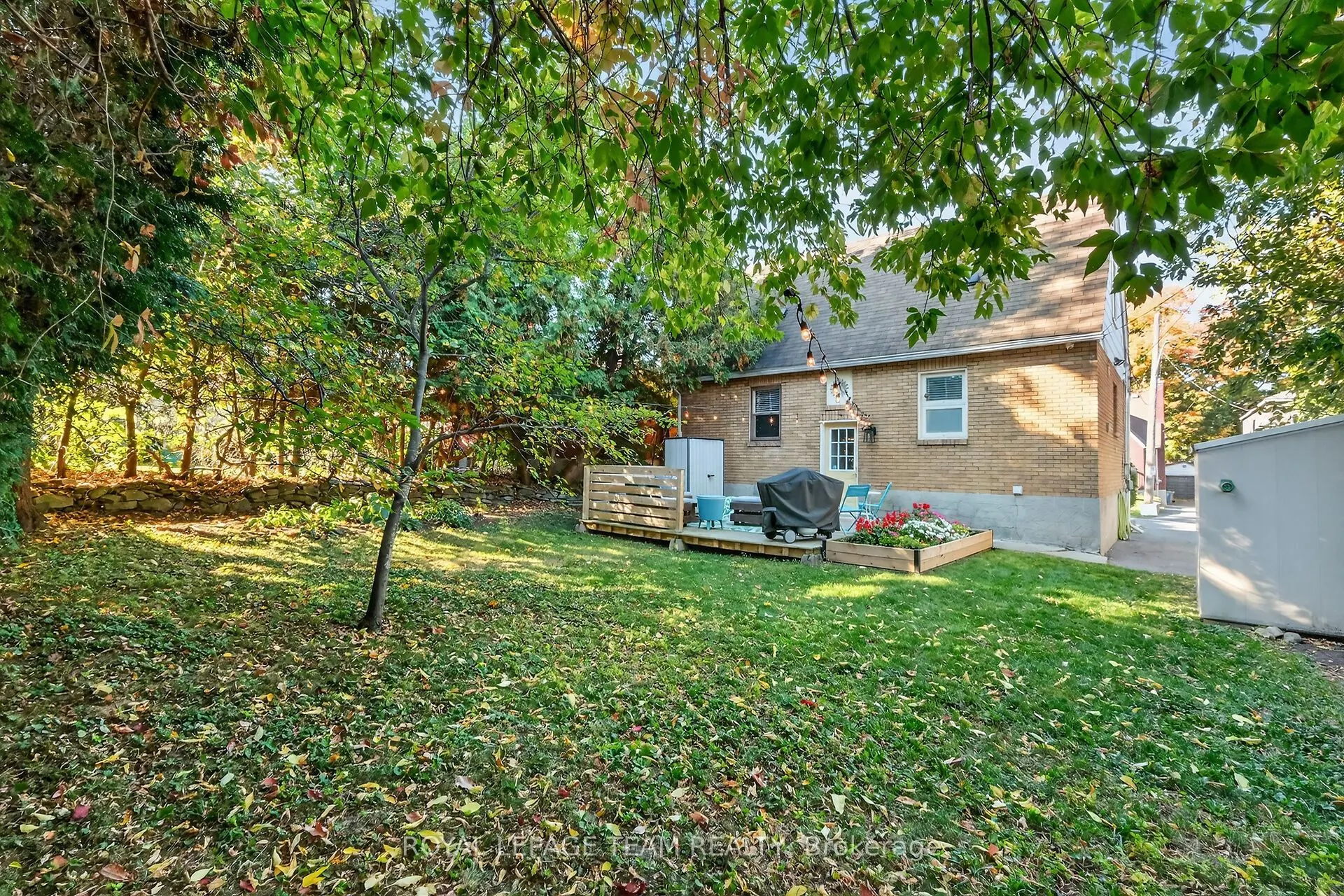 239 Harcourt Avenue