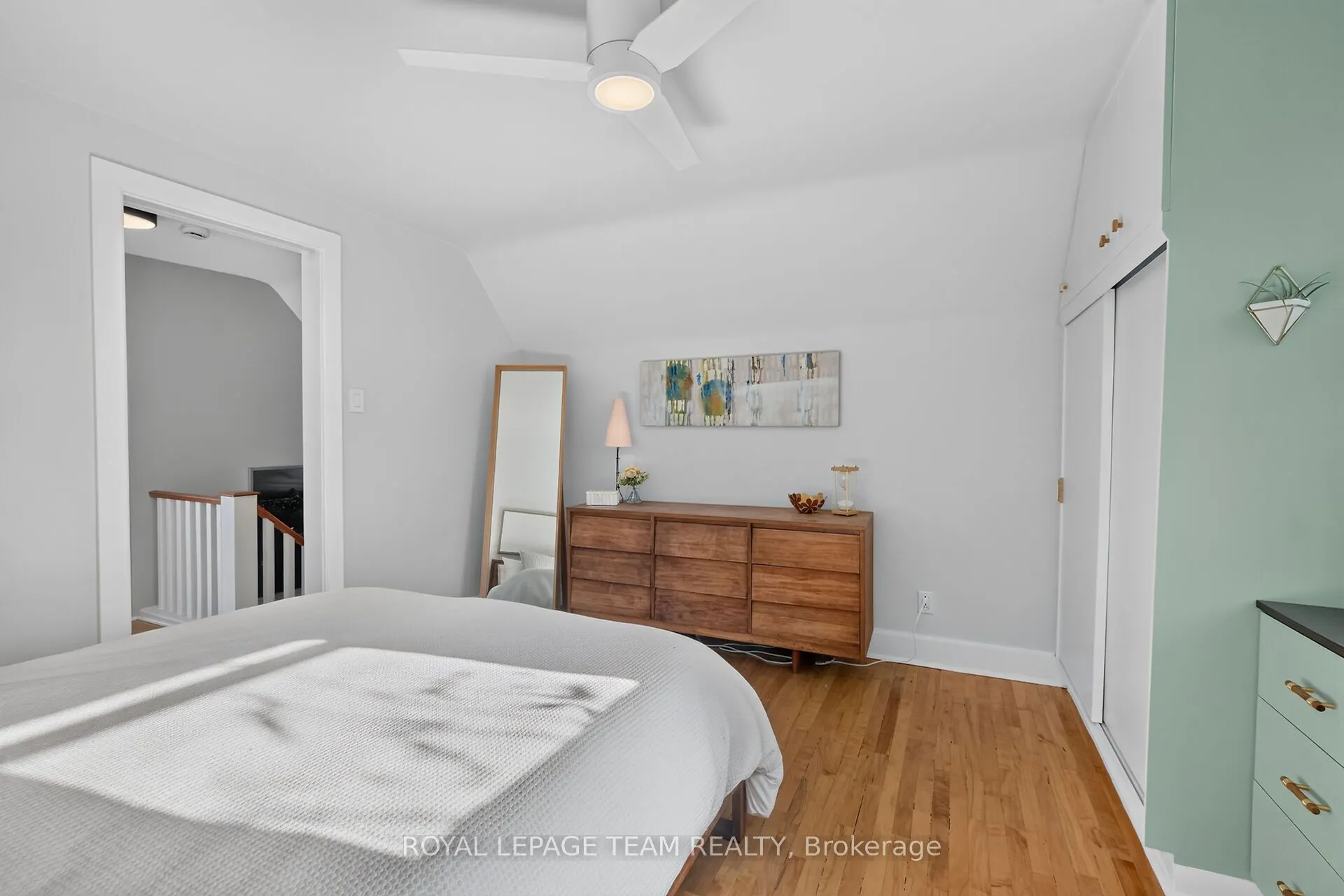 239 Harcourt Avenue