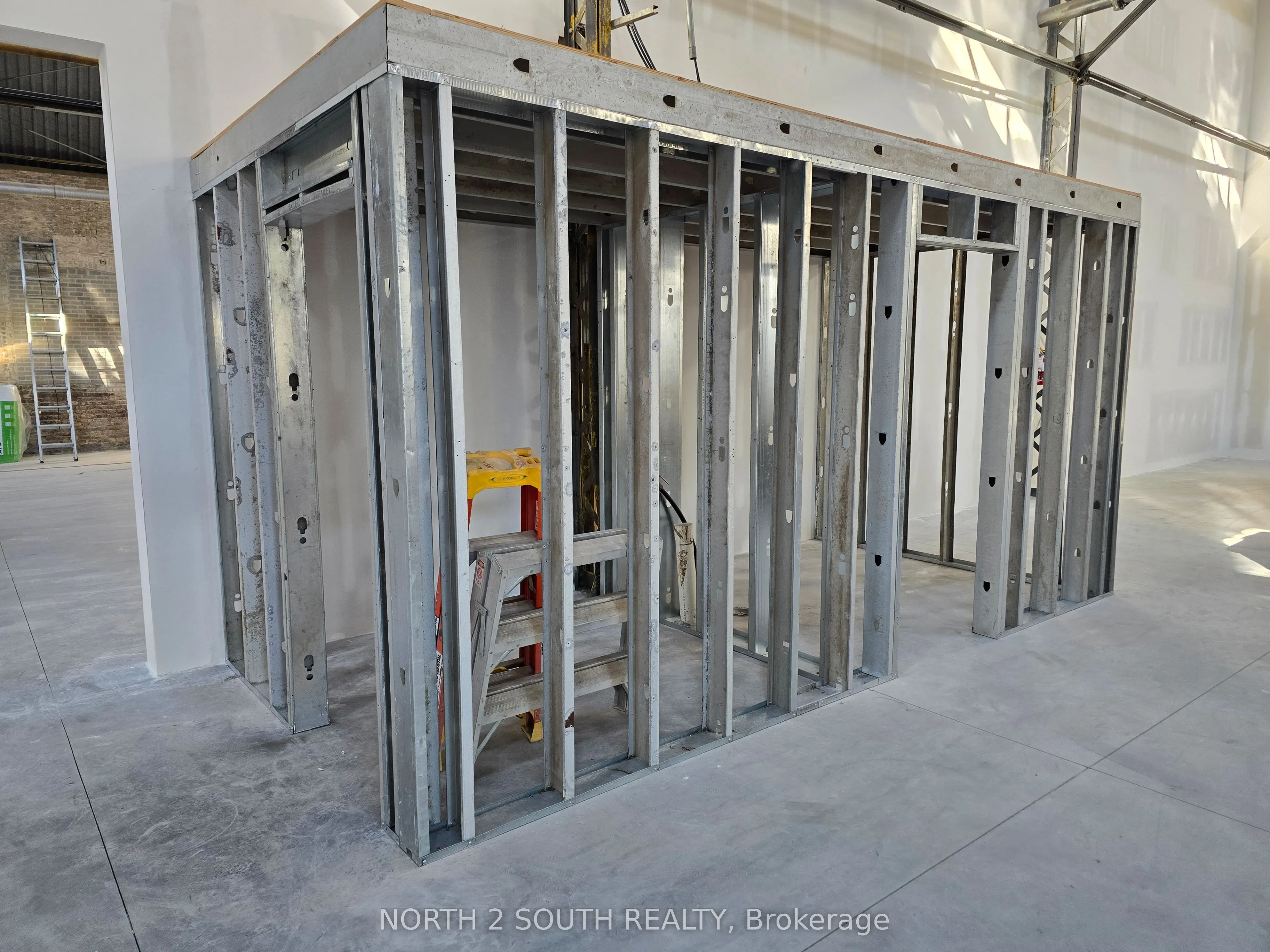 25 Campbell Street #4