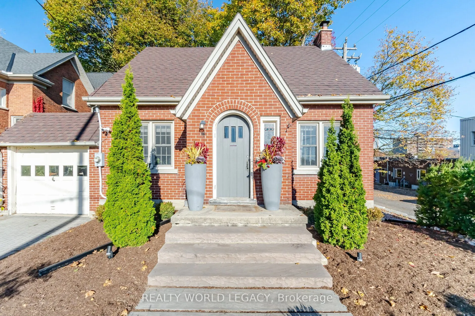 11 Rock Avenue