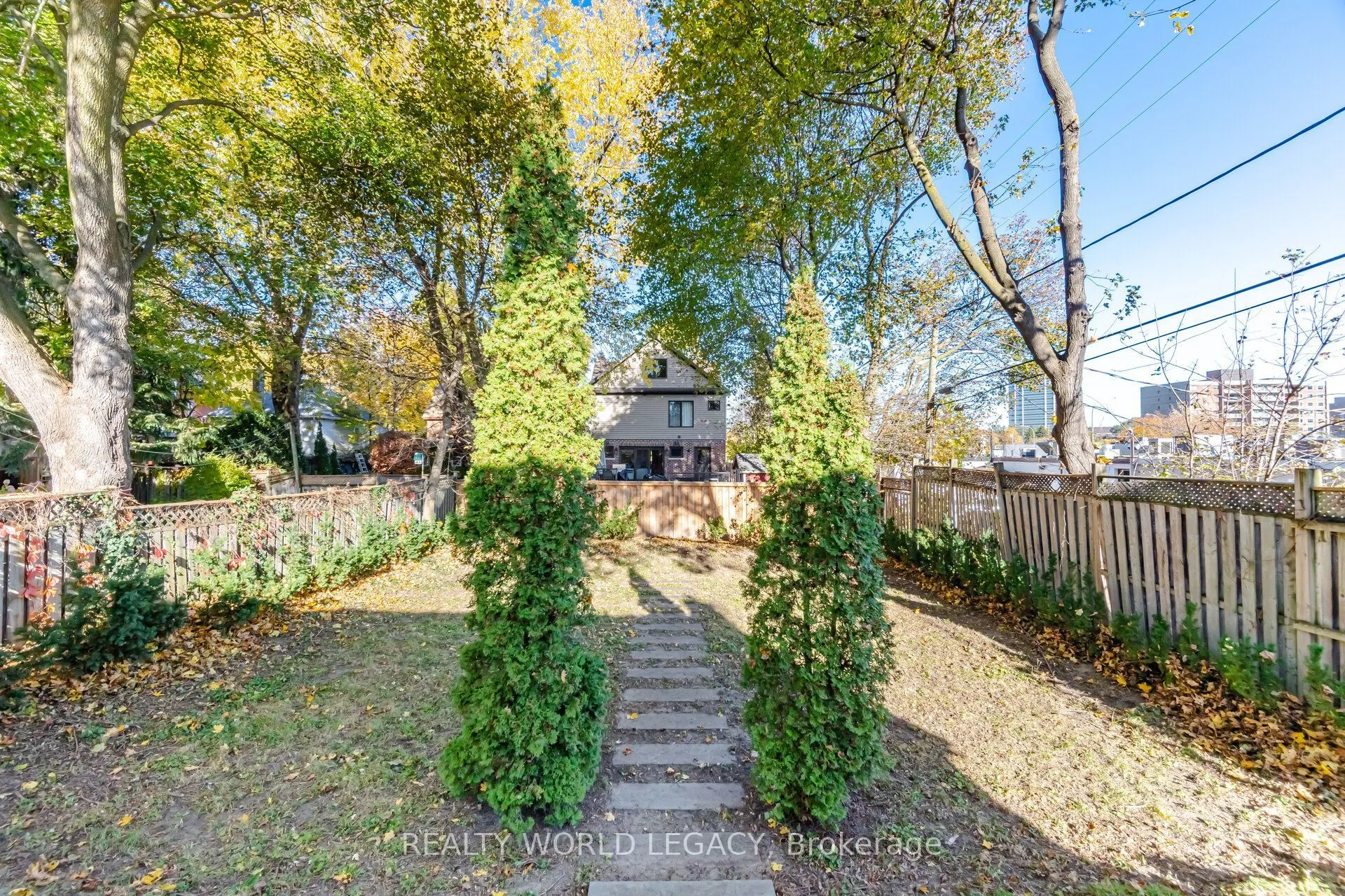 11 Rock Avenue