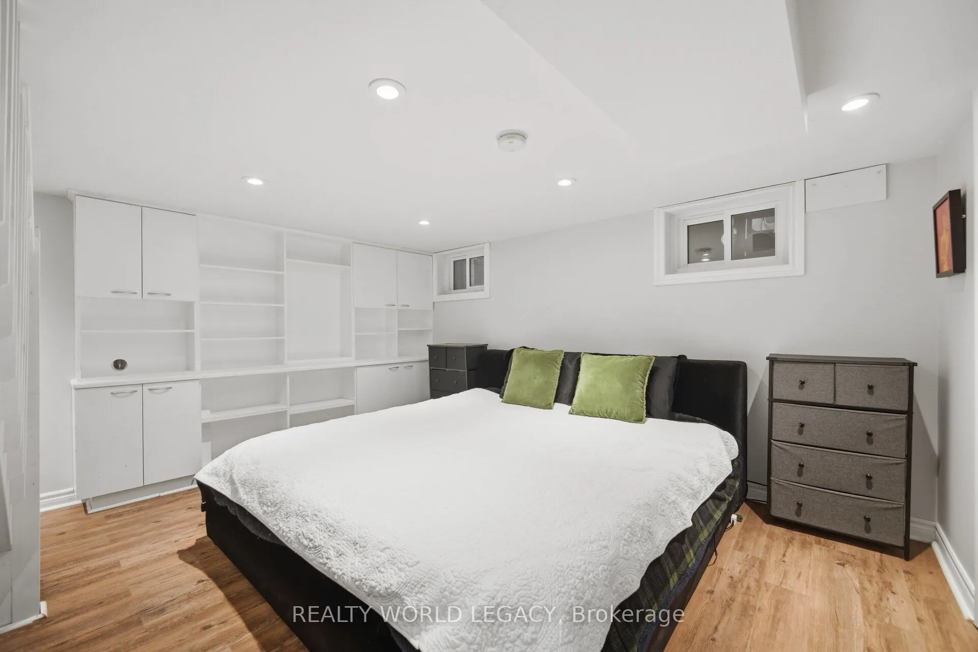 11 Rock Avenue