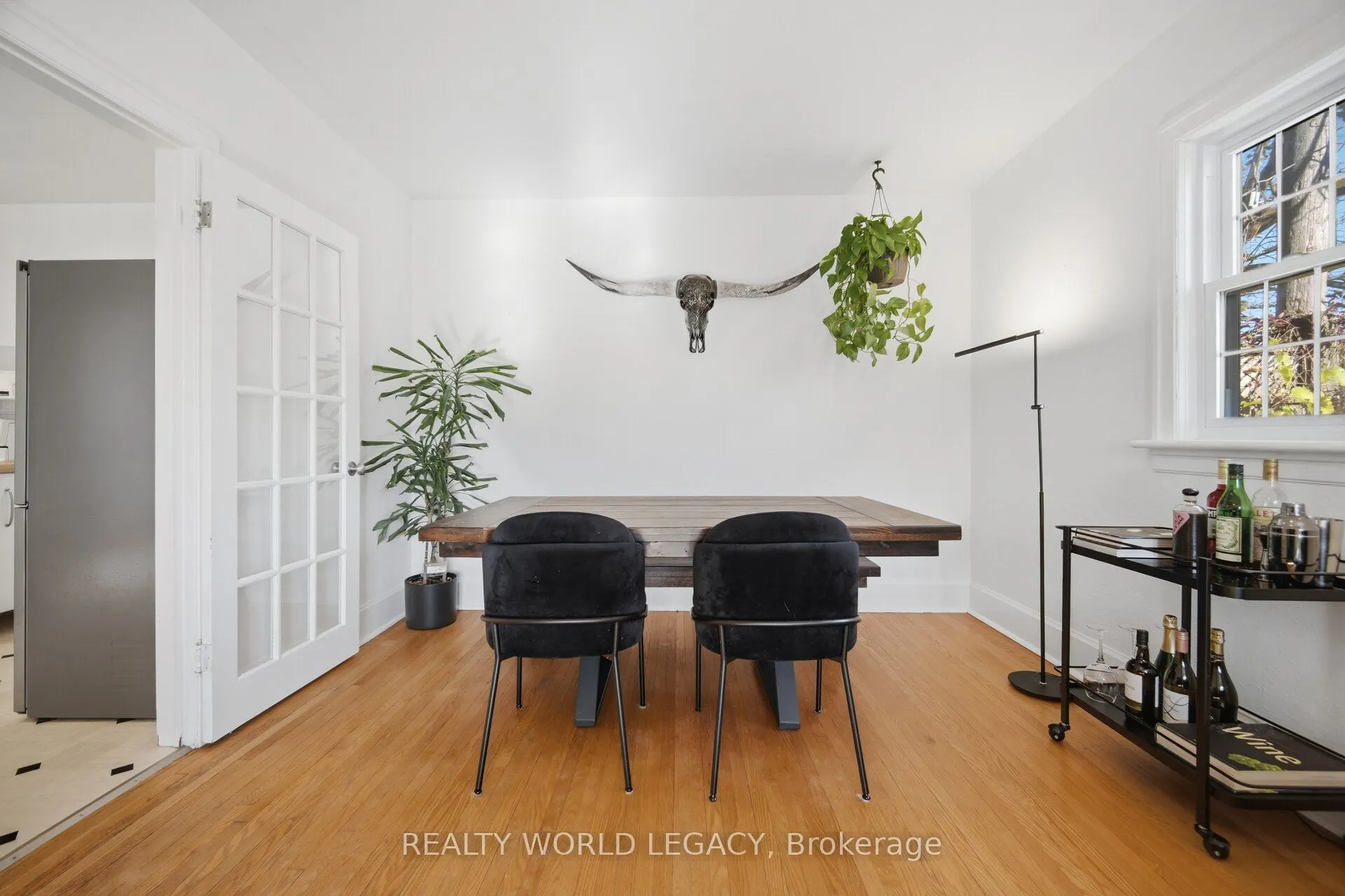 11 Rock Avenue