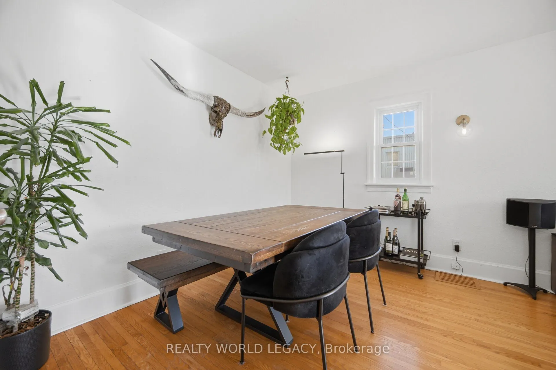 11 Rock Avenue