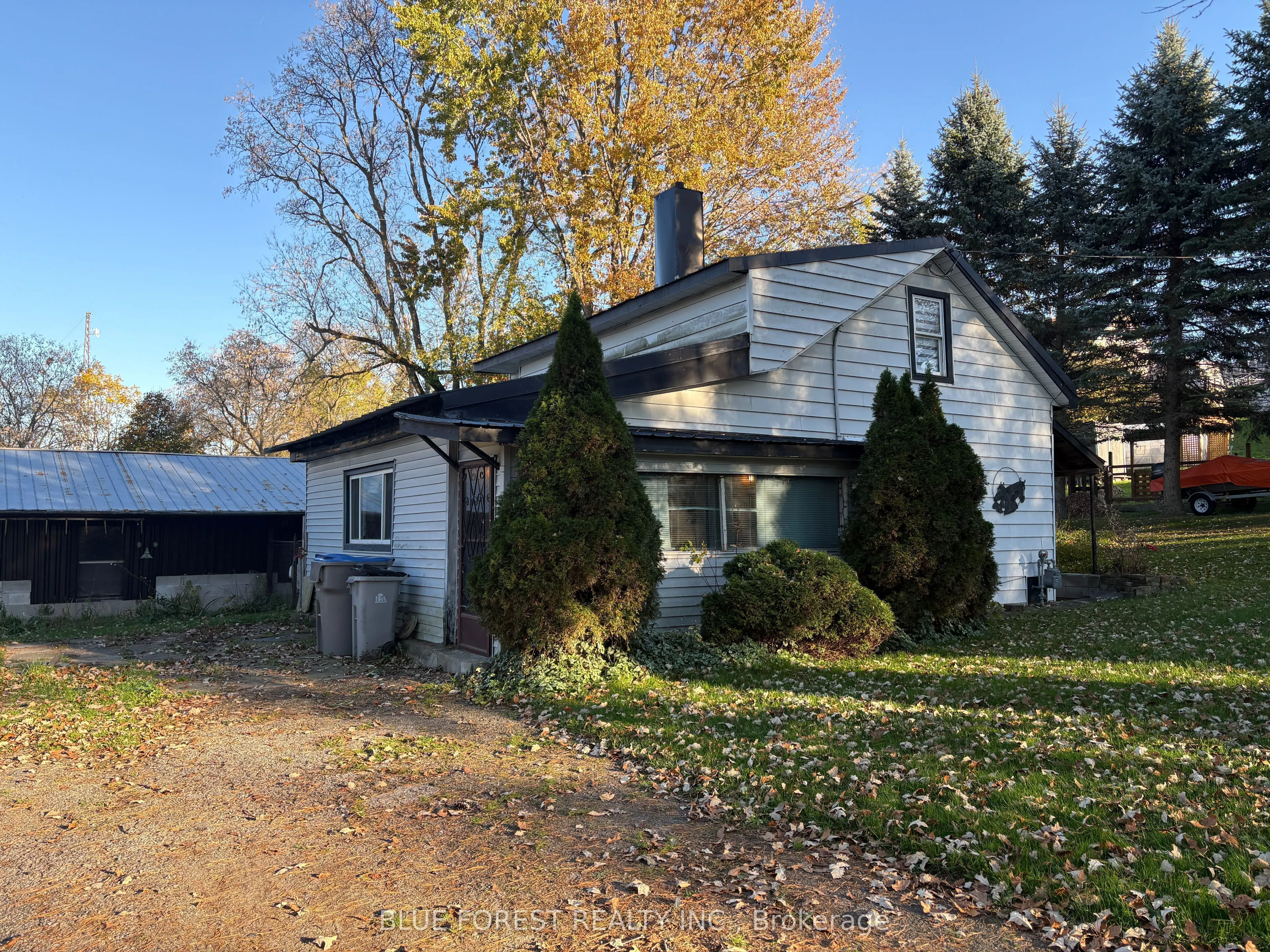 15 Charles Street N