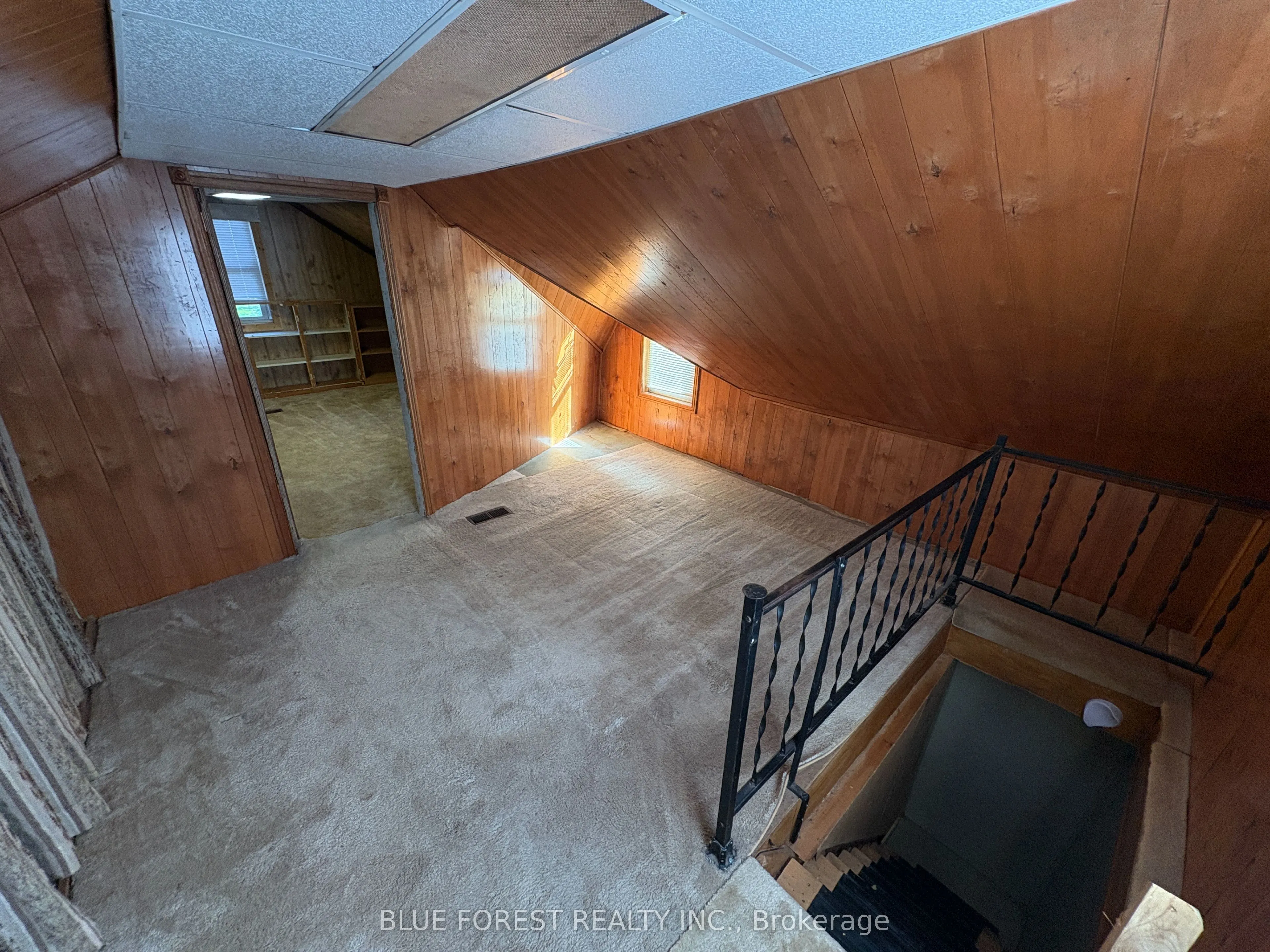 15 Charles Street N