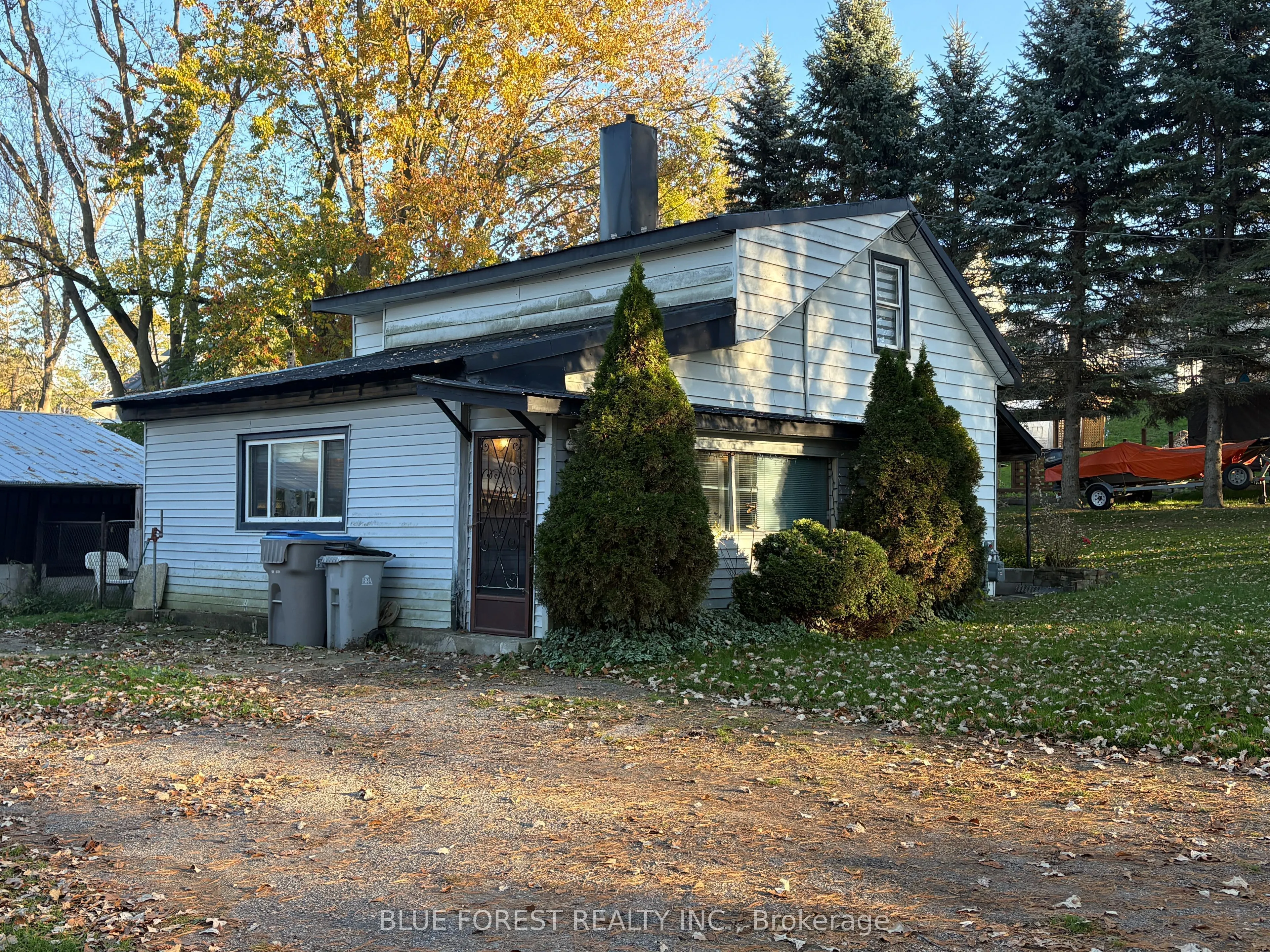 15 Charles Street N