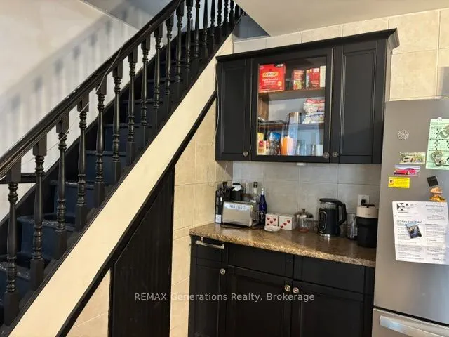 831 McIntosh Street