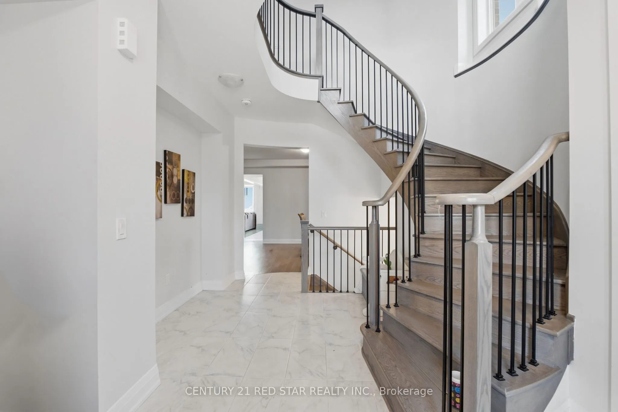 224 Harwood Avenue