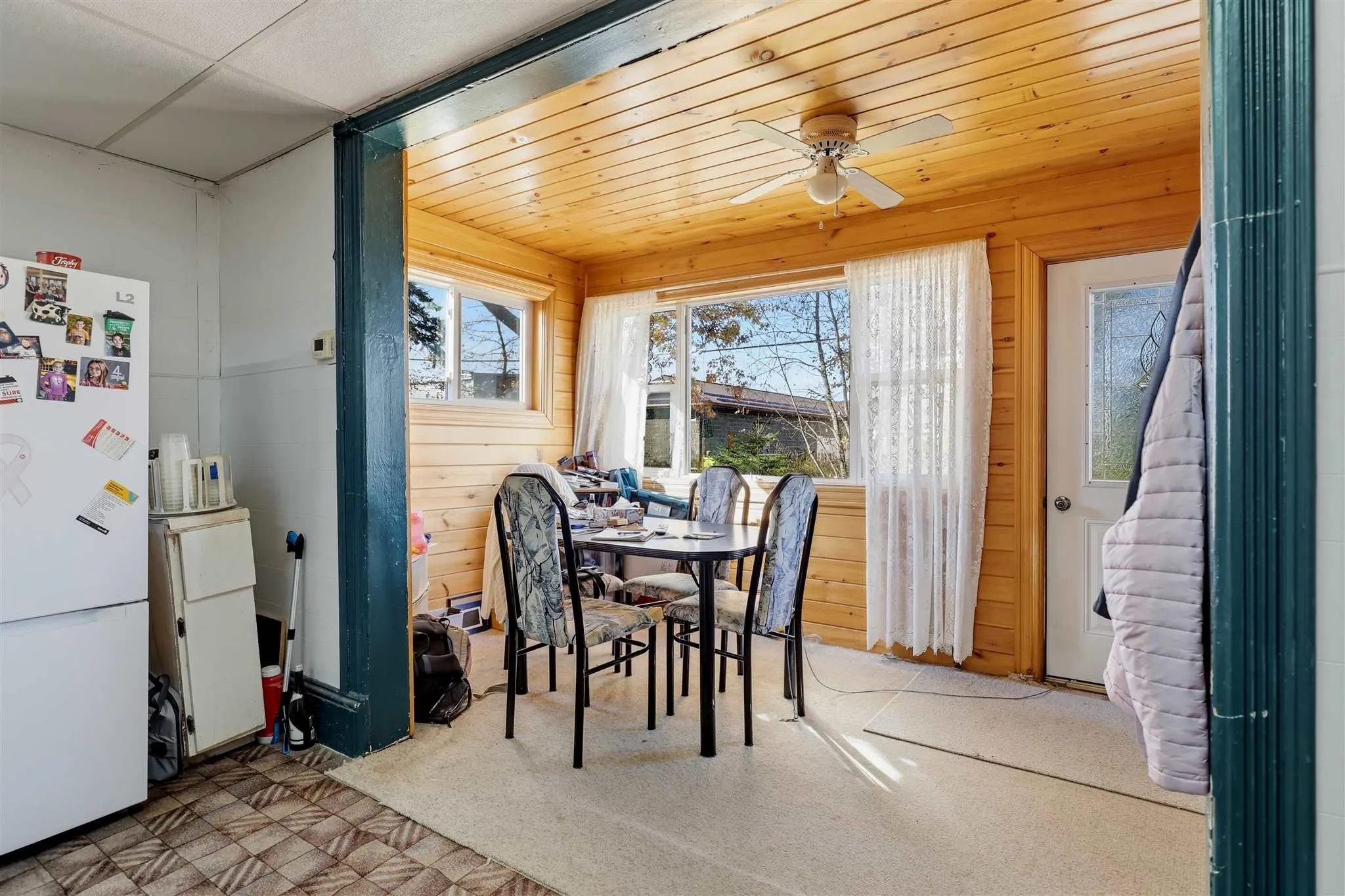 11 Huron Street E