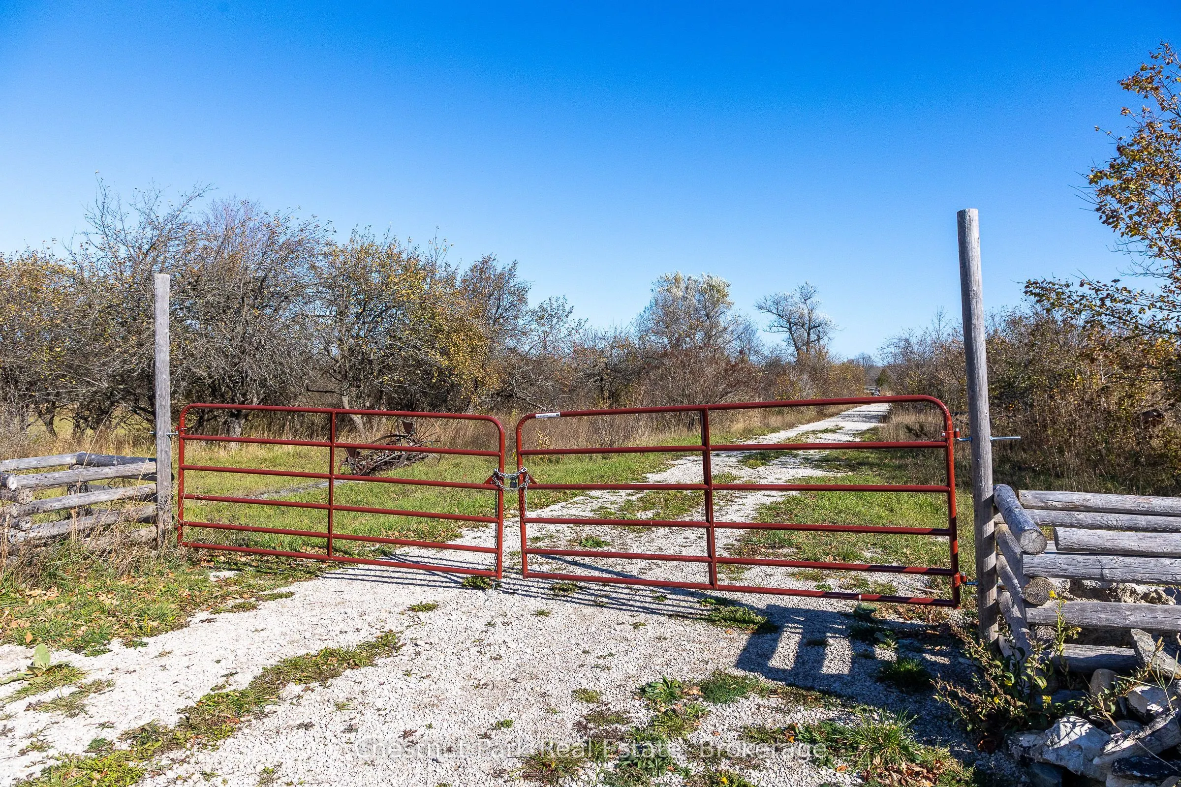 92 Crane Lake Road