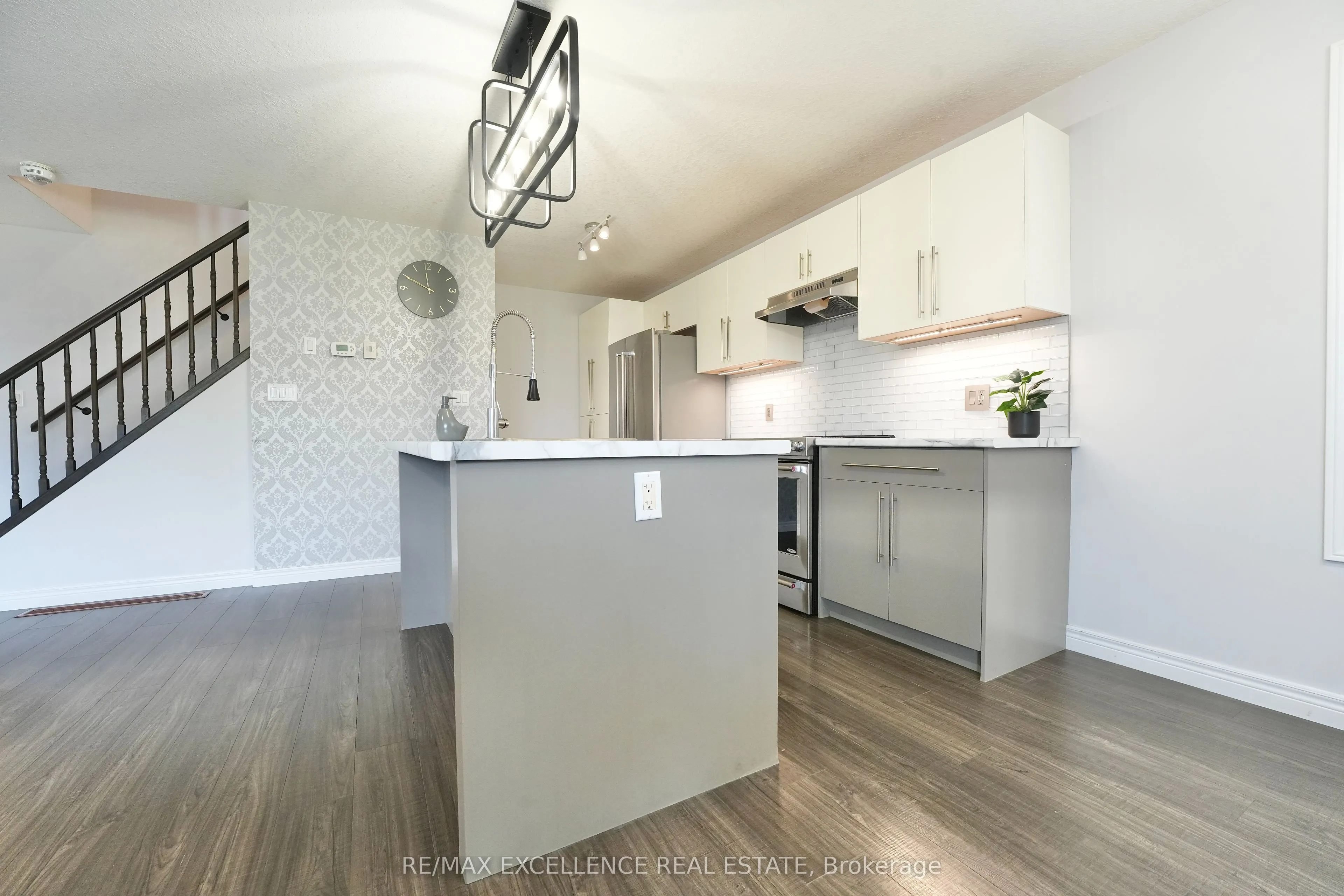 1954 FOXRIDGE Crescent