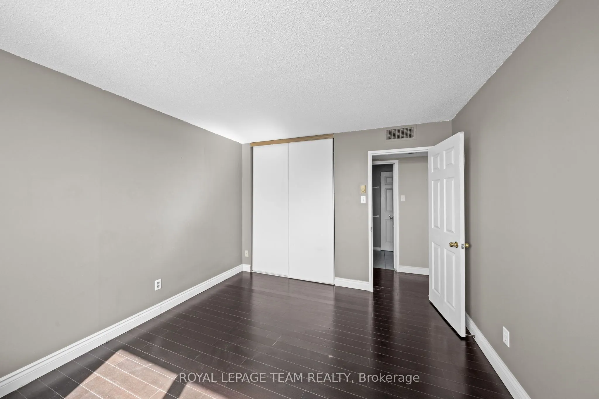 199 Kent Street #1705