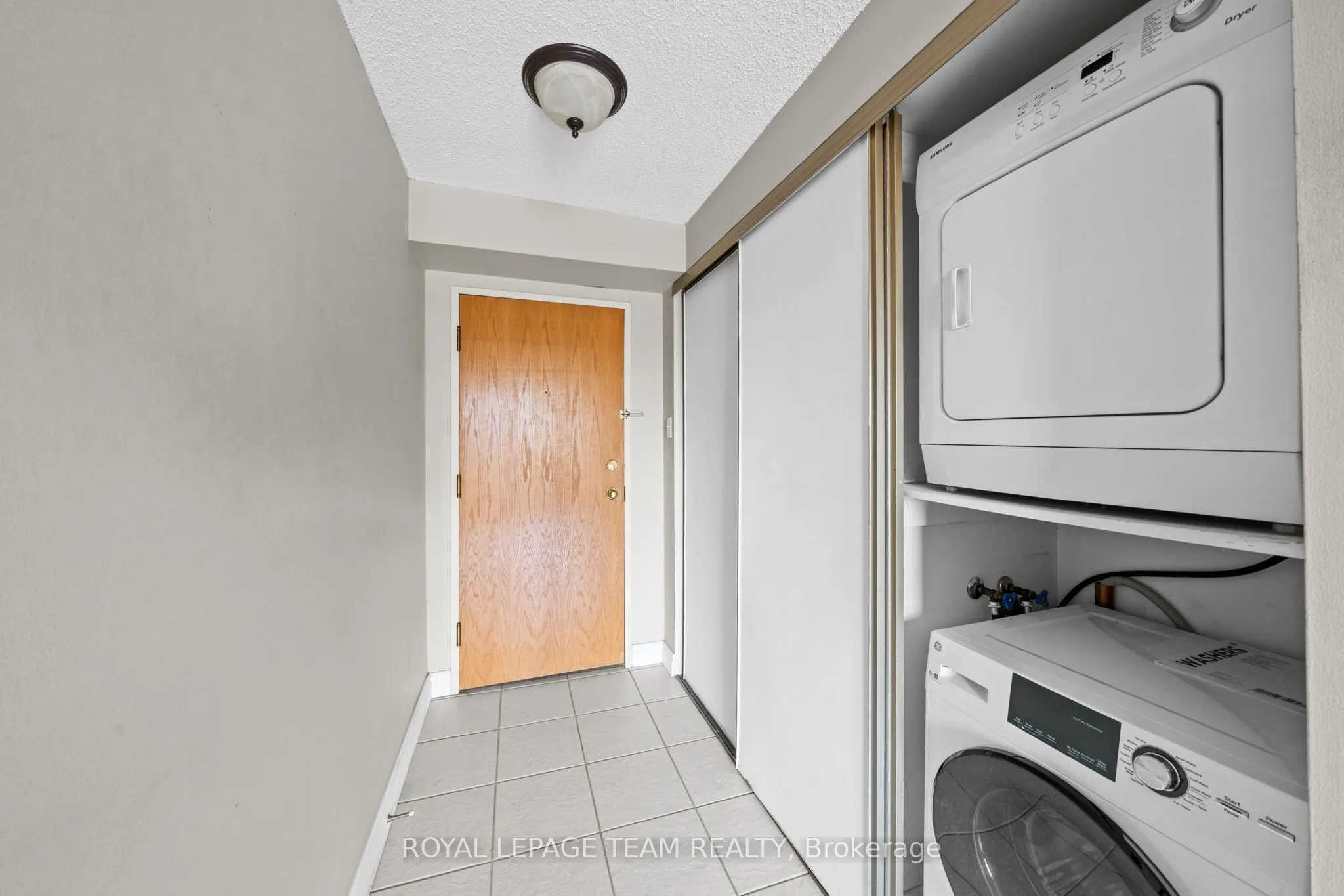 199 Kent Street #1705