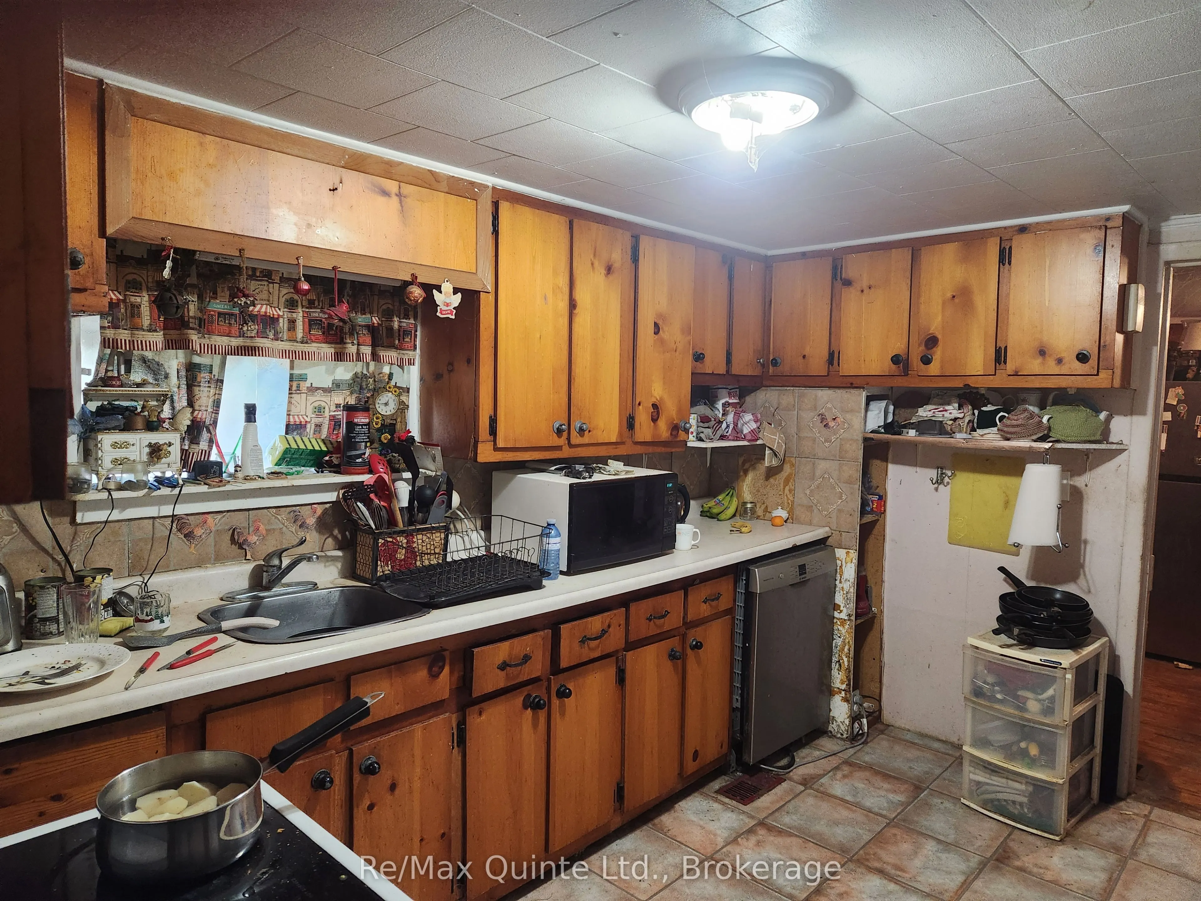 182 Smokes Point Road