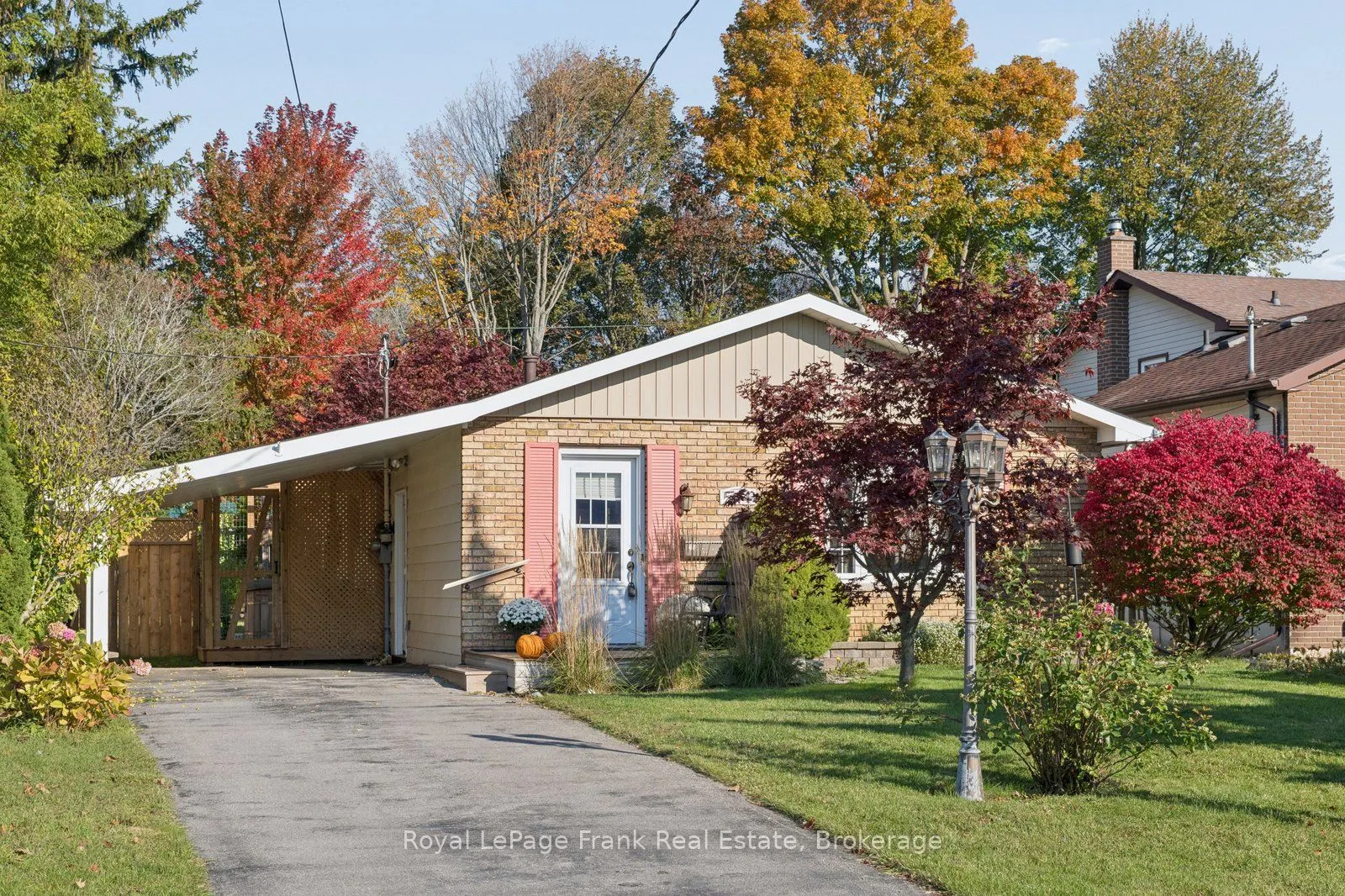 544 Maher Crescent