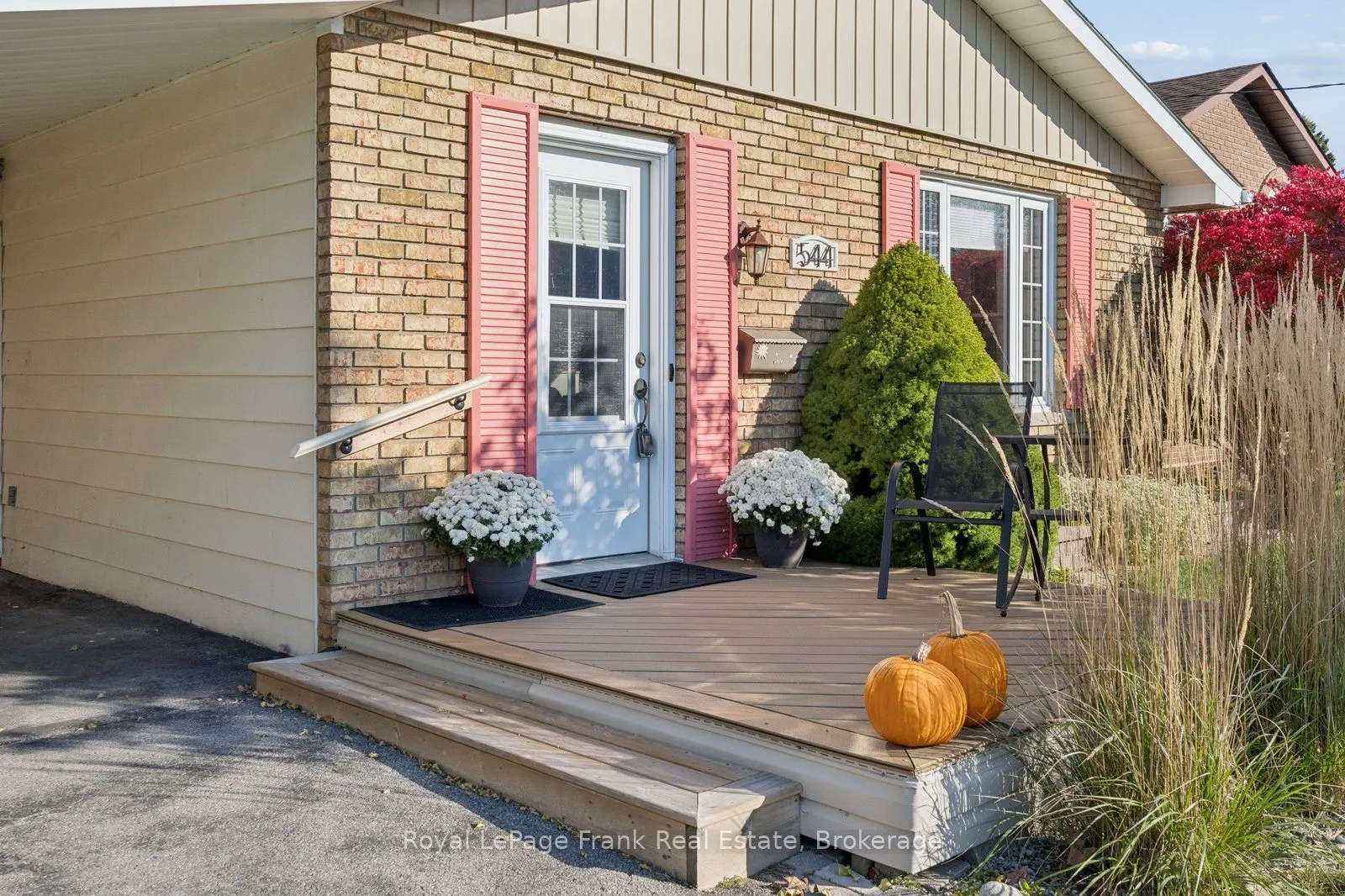 544 Maher Crescent