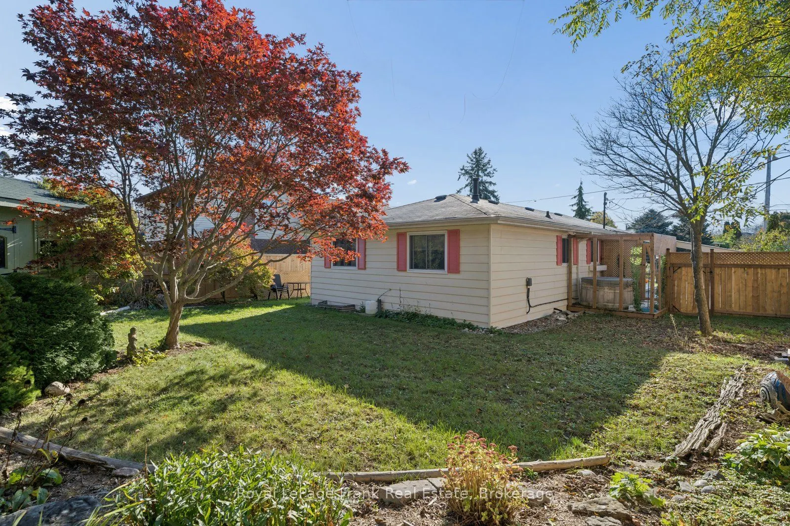 544 Maher Crescent