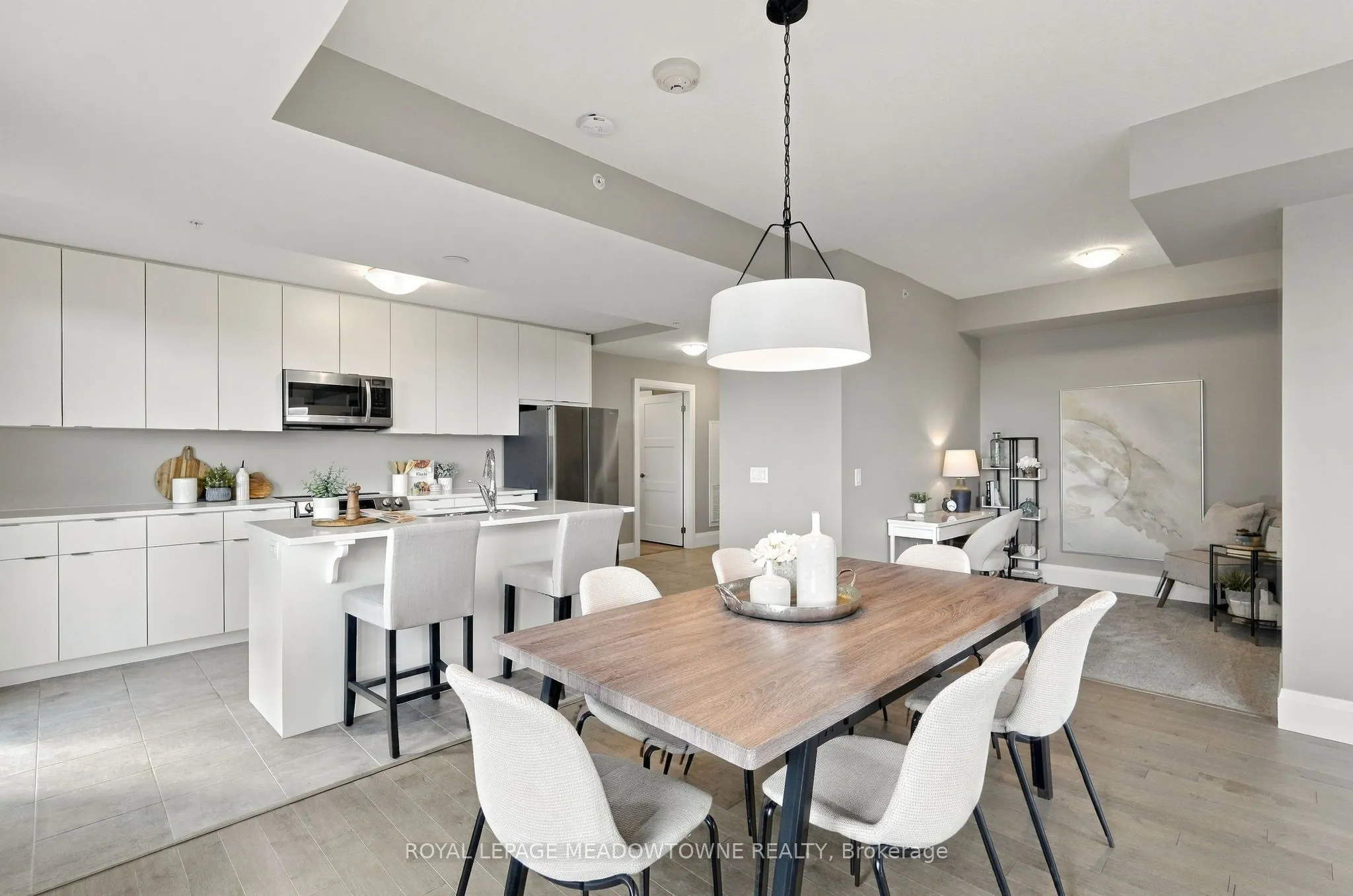 73 Arthur Street S #802
