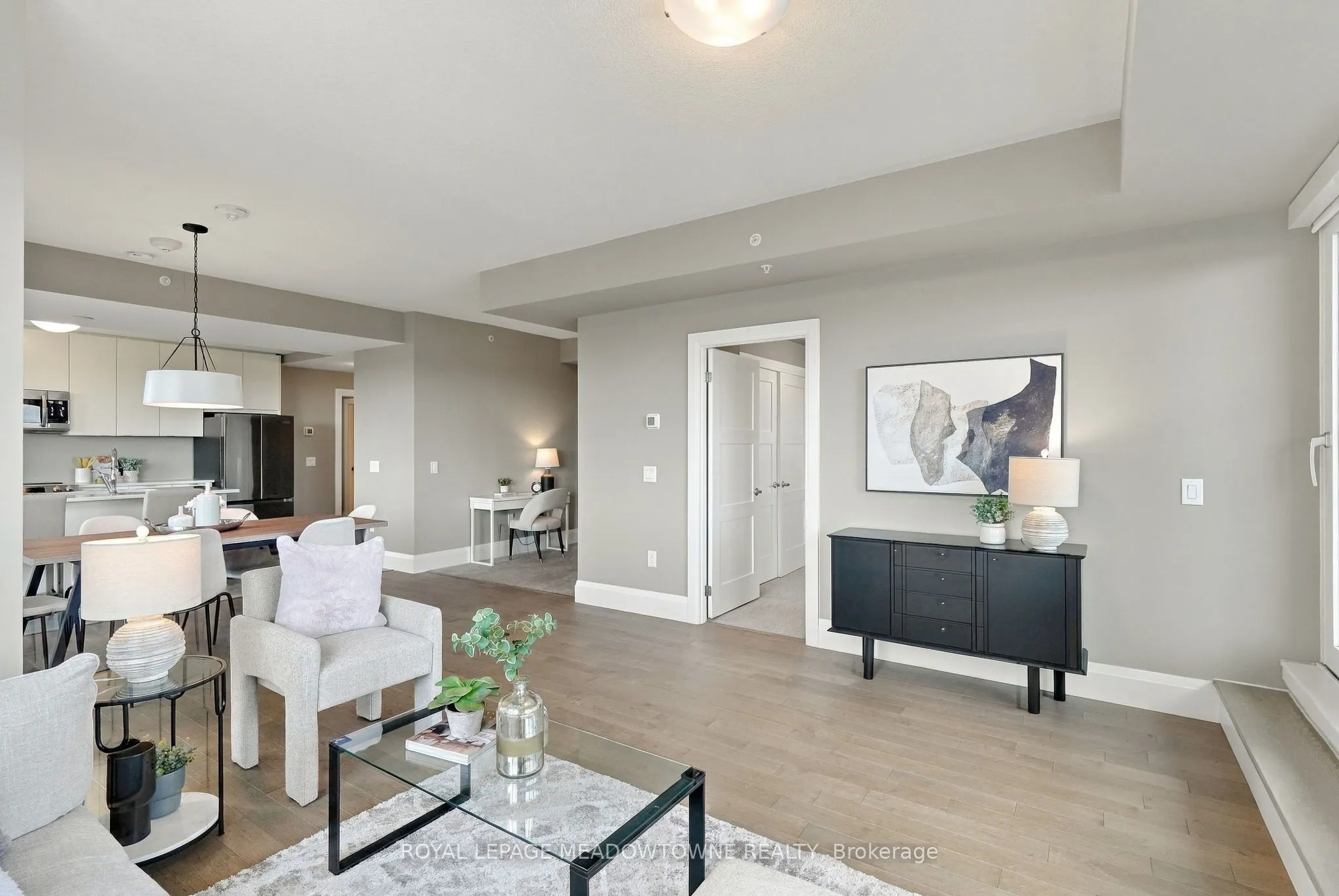 73 Arthur Street S #802