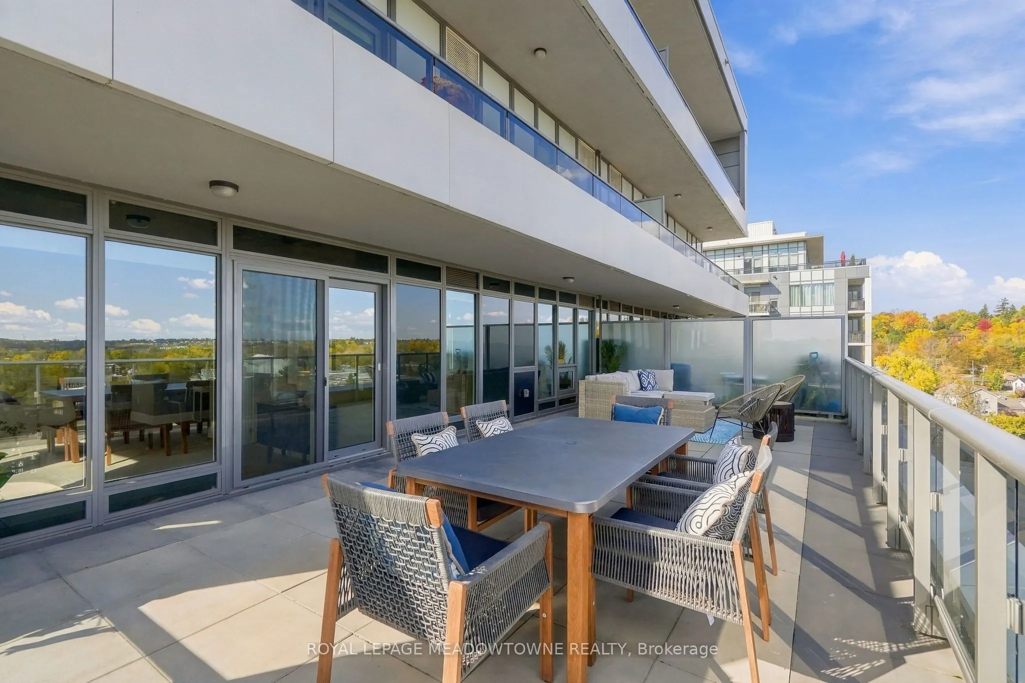 73 Arthur Street S #802