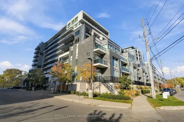 73 Arthur Street S #802