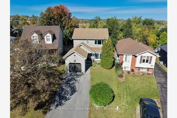 1118 Huntington Circle