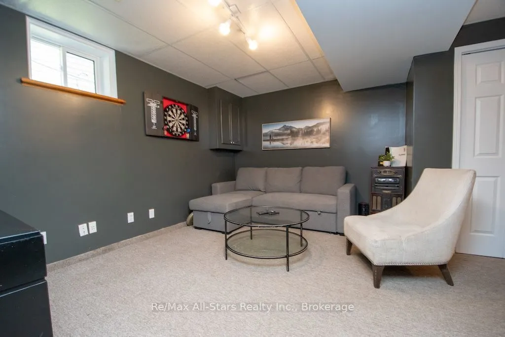 1118 Huntington Circle